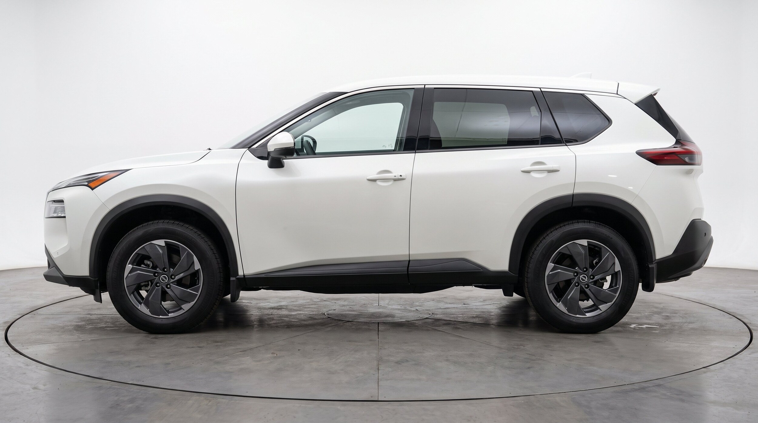 Thumbnail: 2025 Nissan Rogue - 5