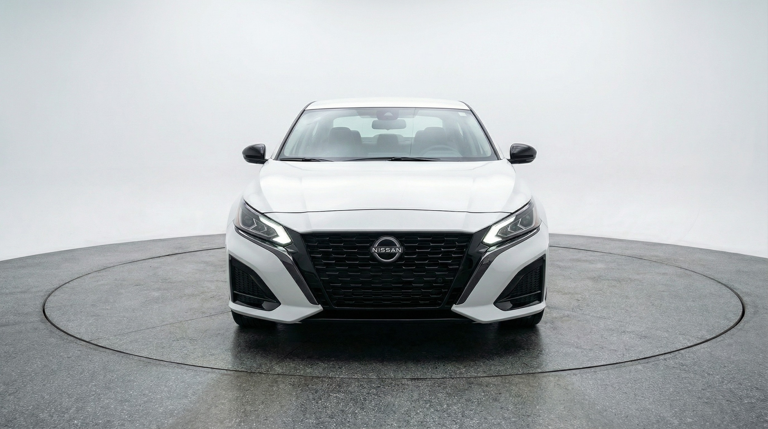 Thumbnail: 2025 Nissan Altima - 2