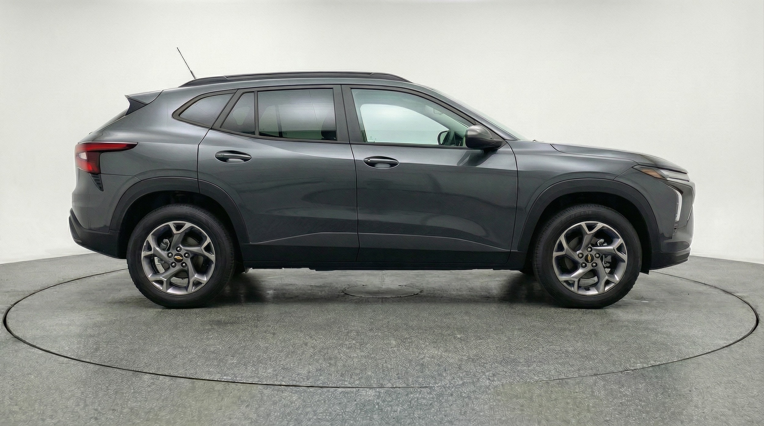 Thumbnail: 2025 Chevrolet Trax - 8