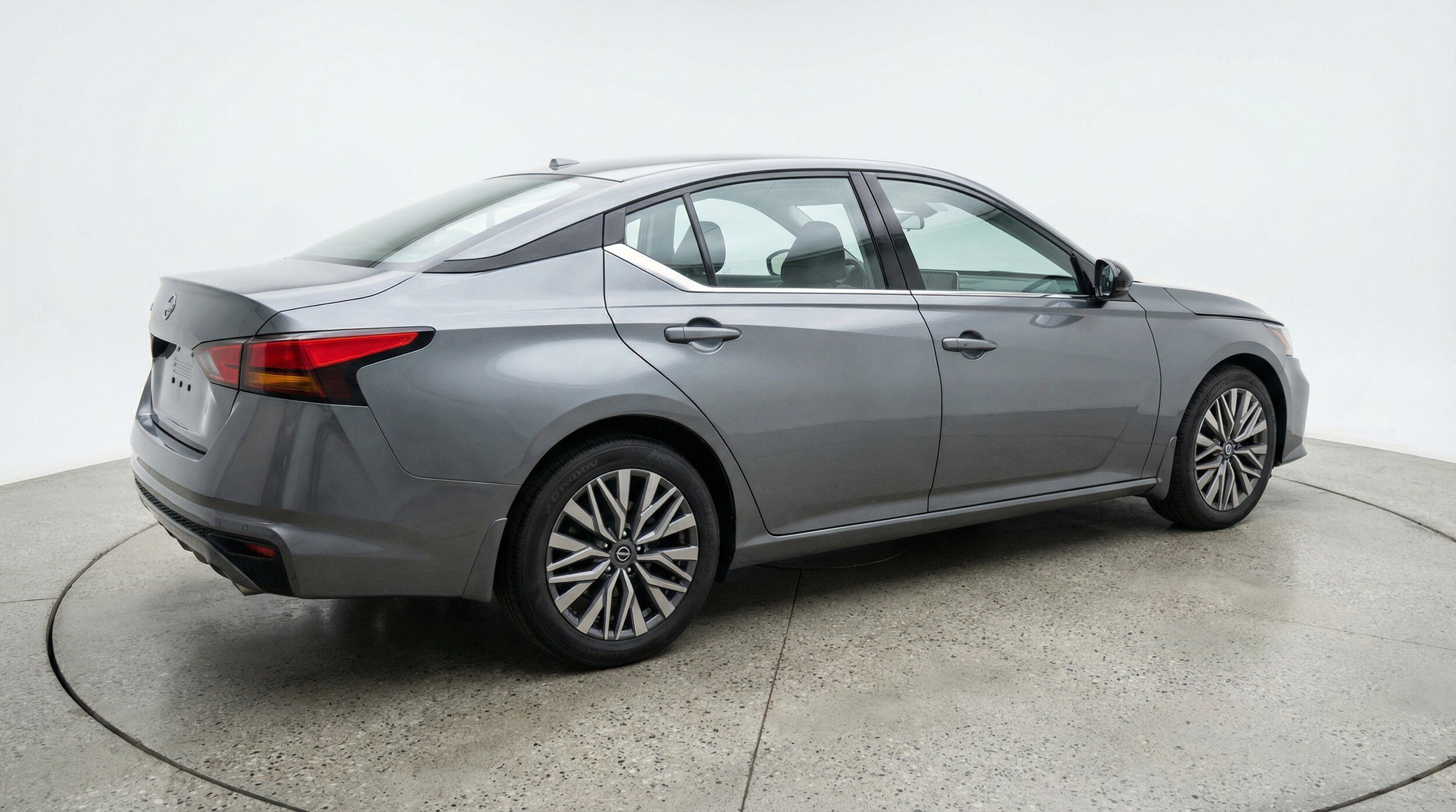 Thumbnail: 2025 Nissan Altima - 9