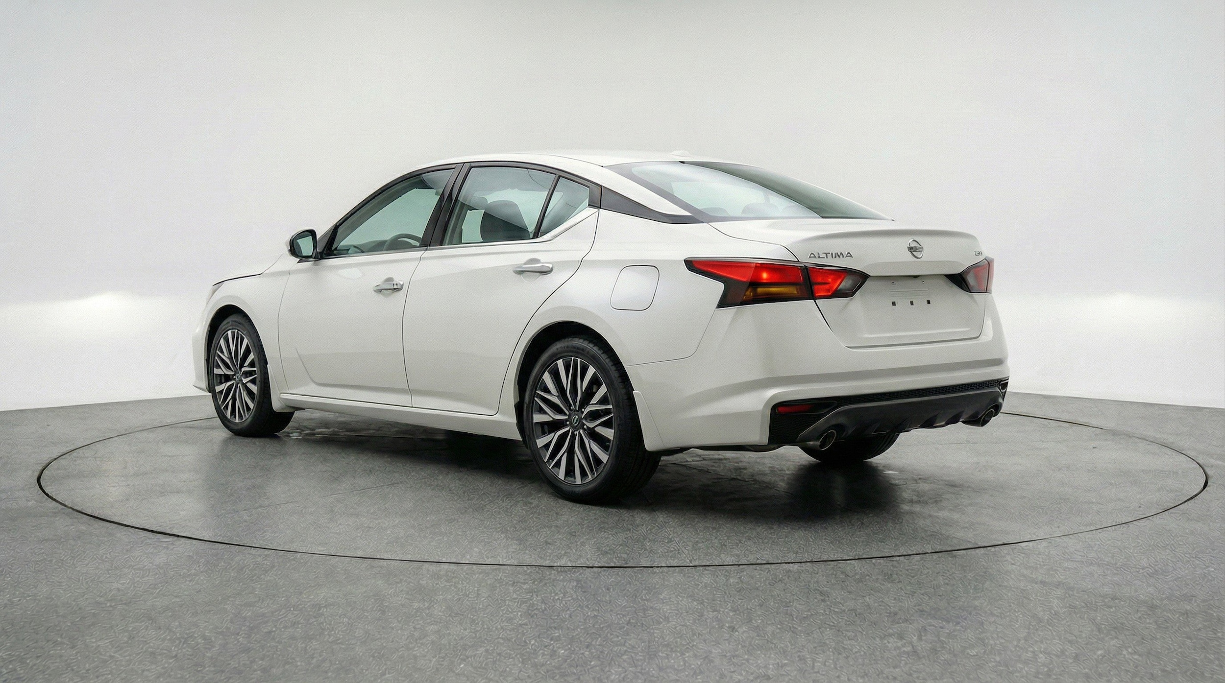 Thumbnail: 2025 Nissan Altima - 6