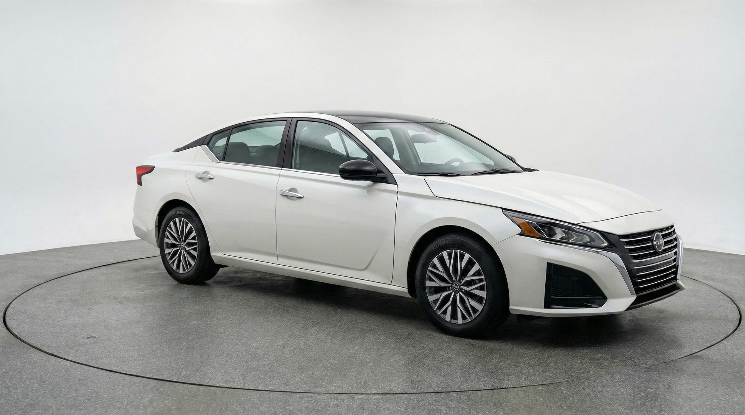 Thumbnail: 2025 Nissan Altima - 1