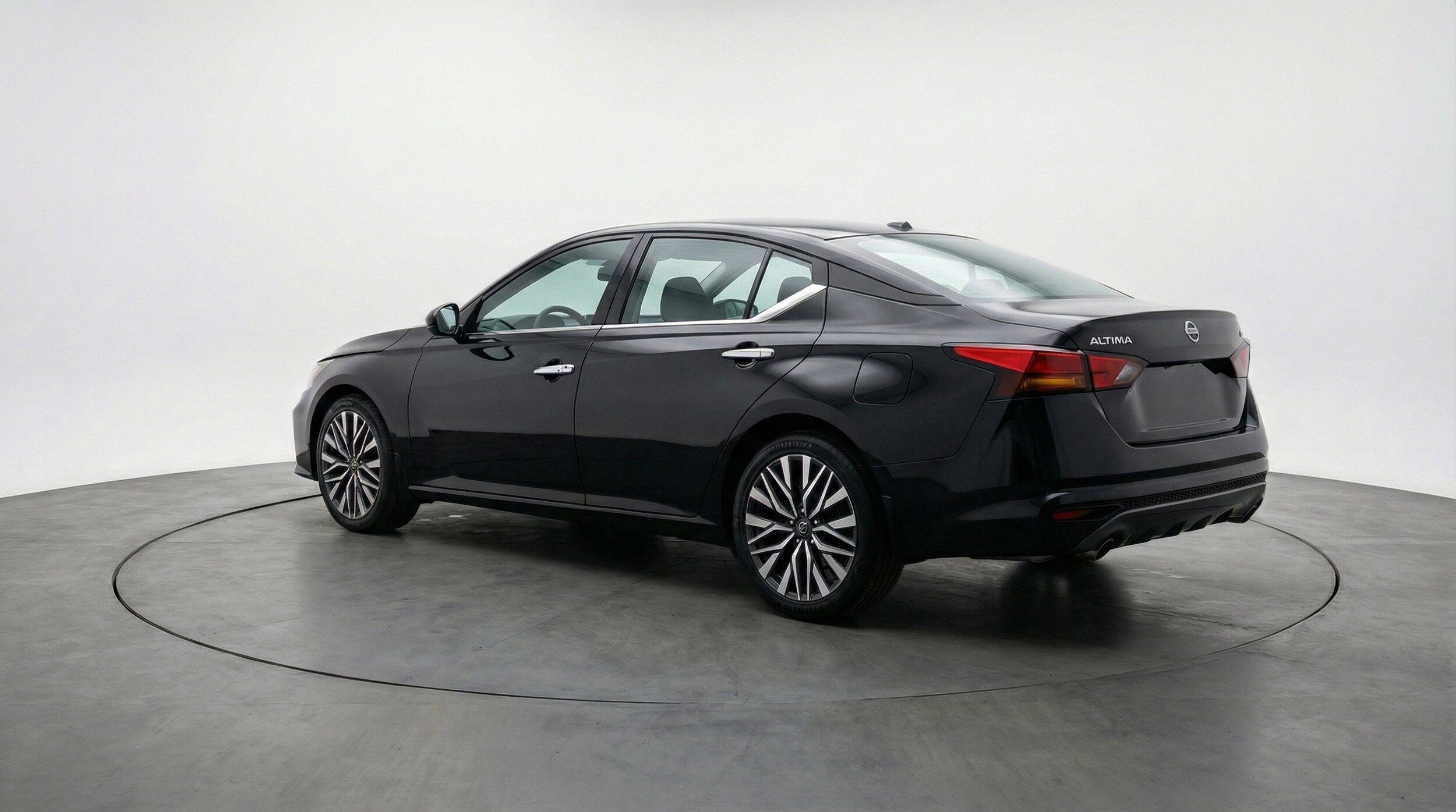 Thumbnail: 2025 Nissan Altima - 6