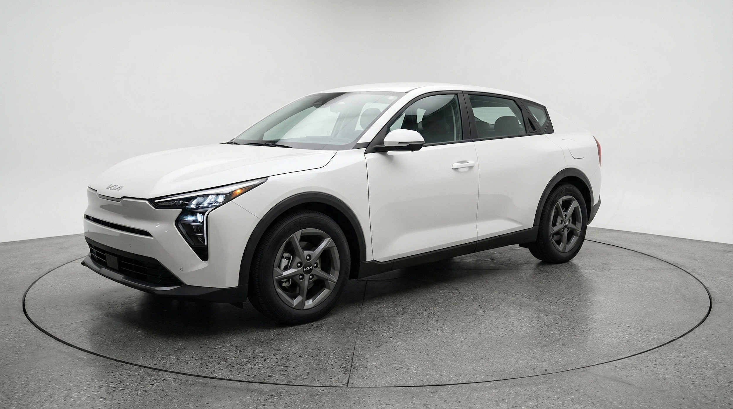 Thumbnail: 2026 Kia K4 - 3