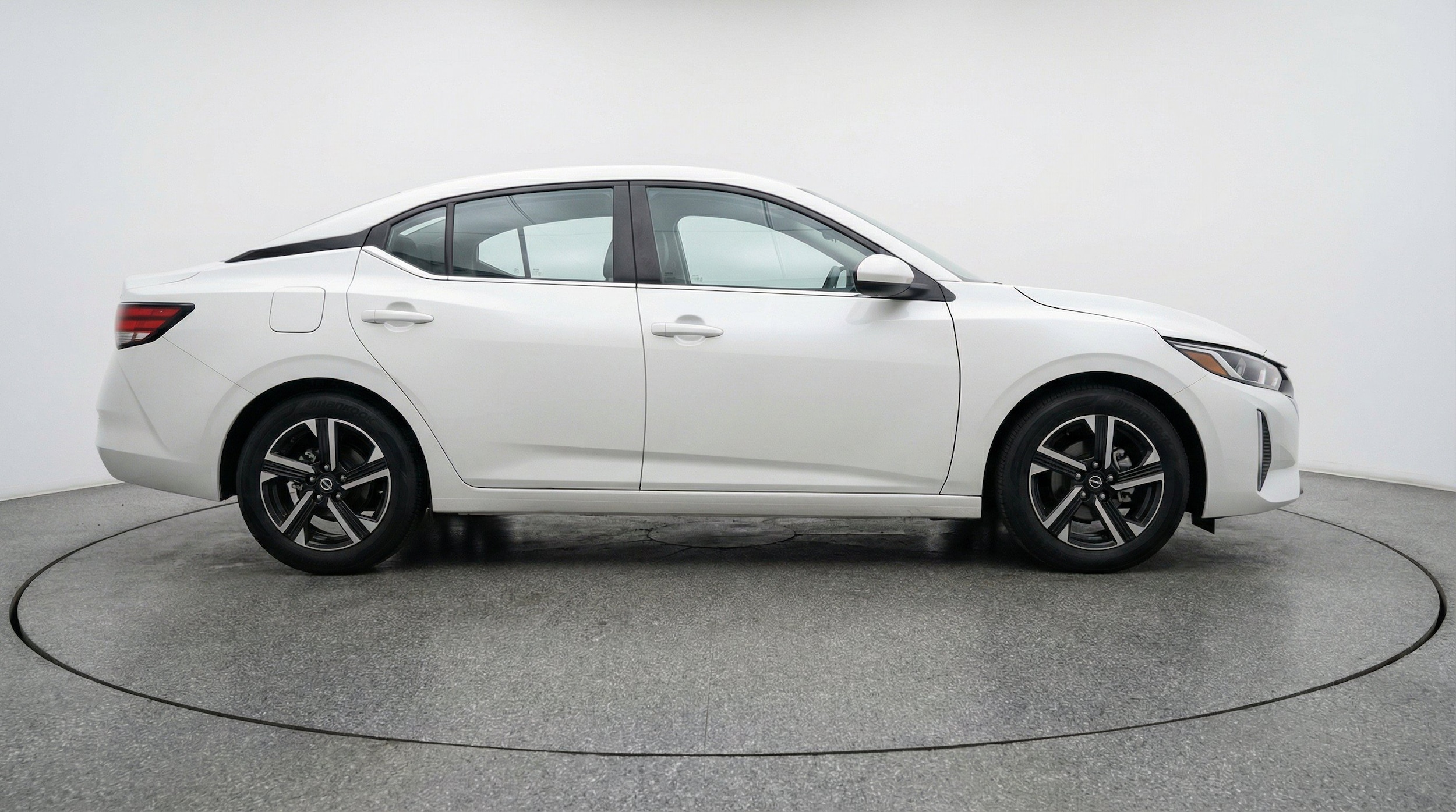 Thumbnail: 2025 Nissan Sentra - 11