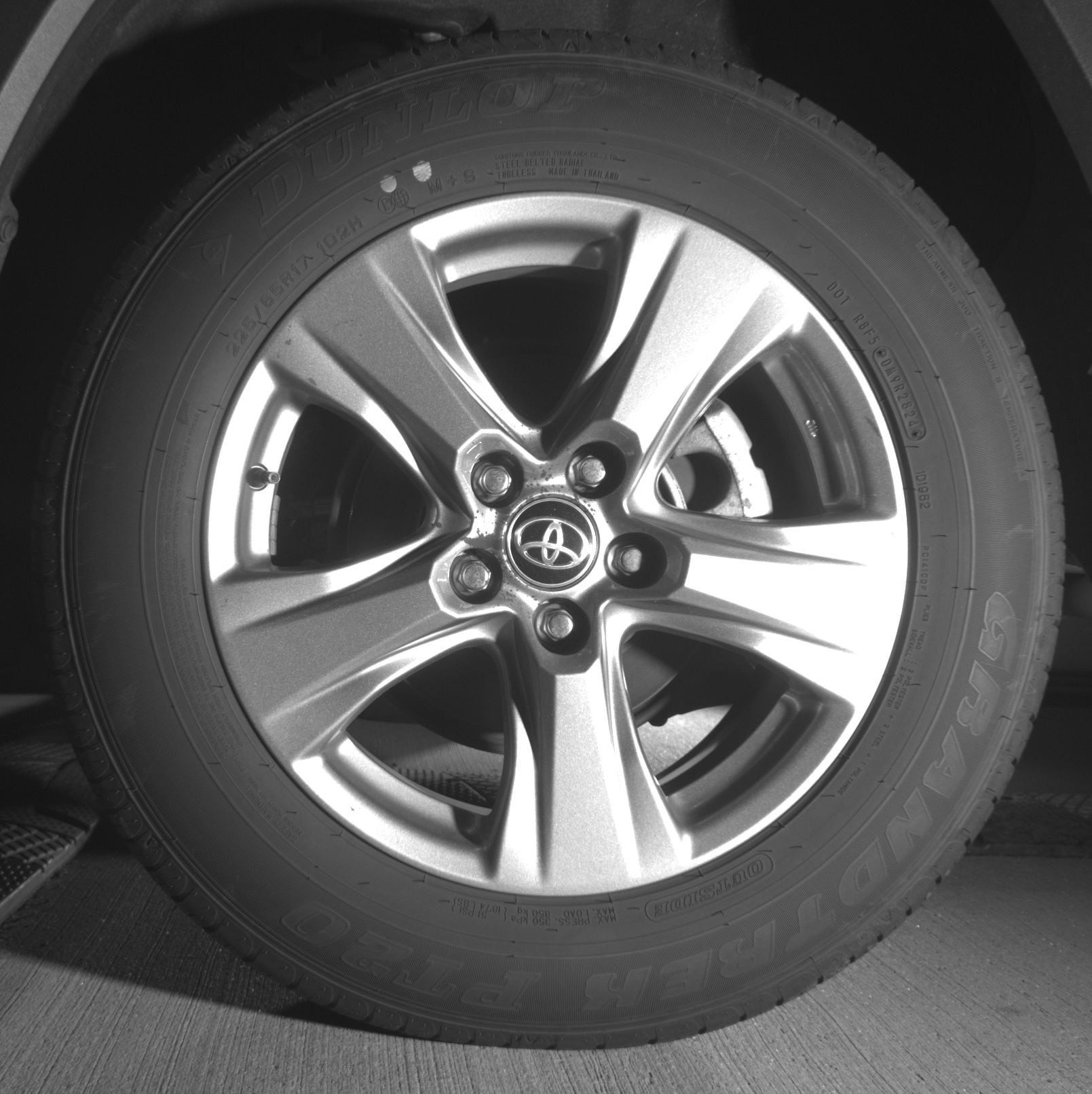 Thumbnail: 2025 Toyota RAV4 - 11