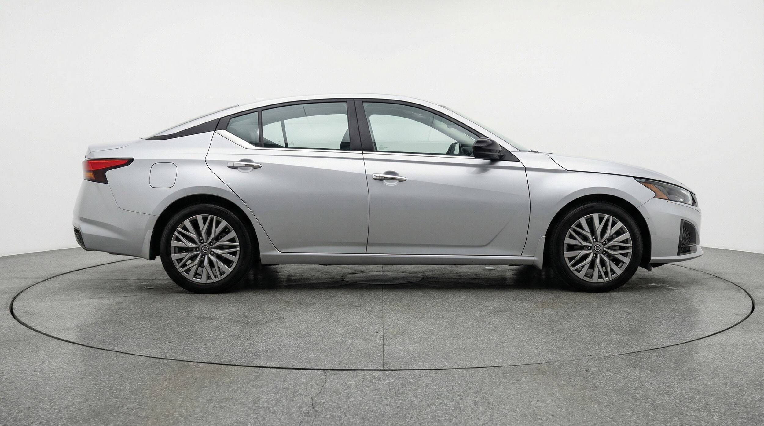 Thumbnail: 2025 Nissan Altima - 11