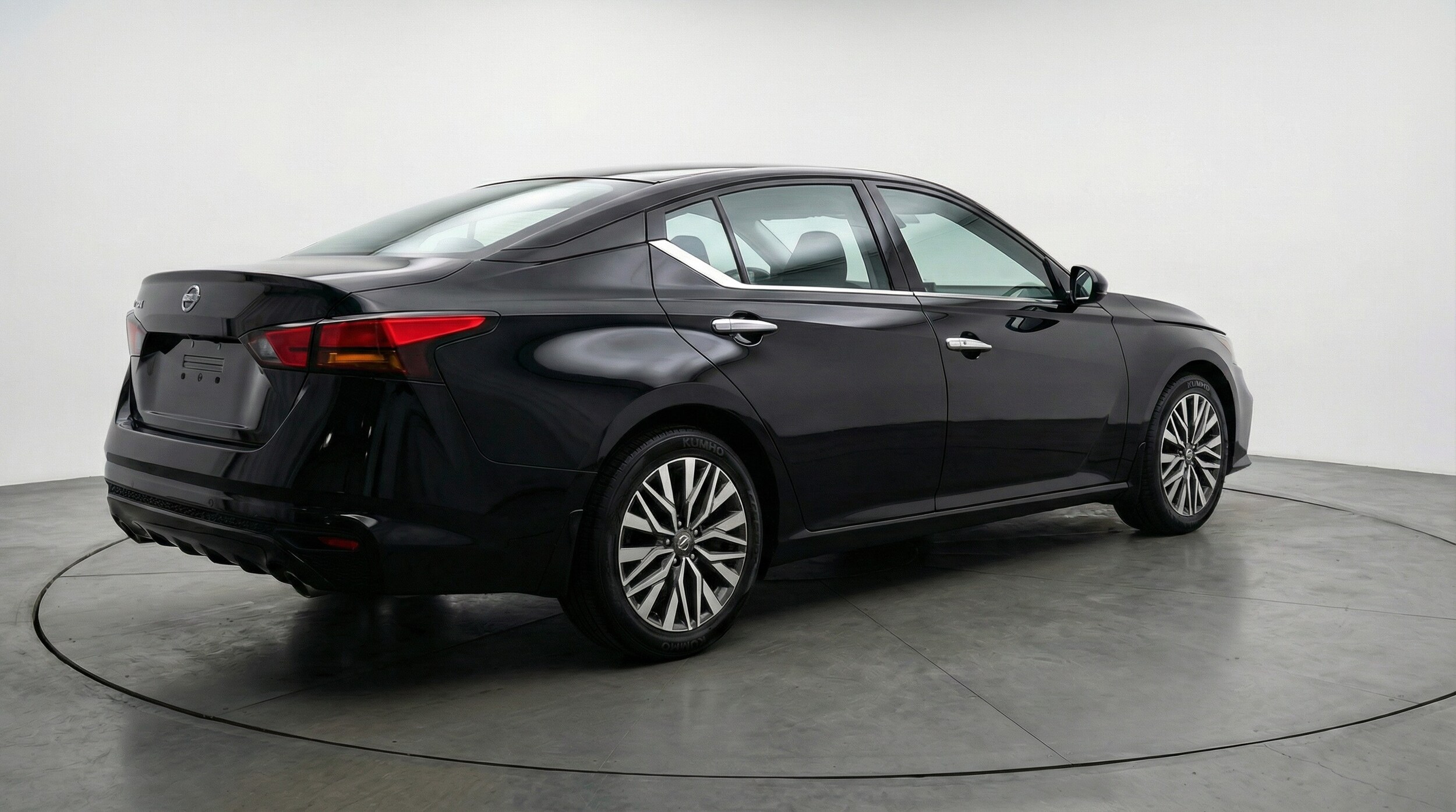 Thumbnail: 2025 Nissan Altima - 7