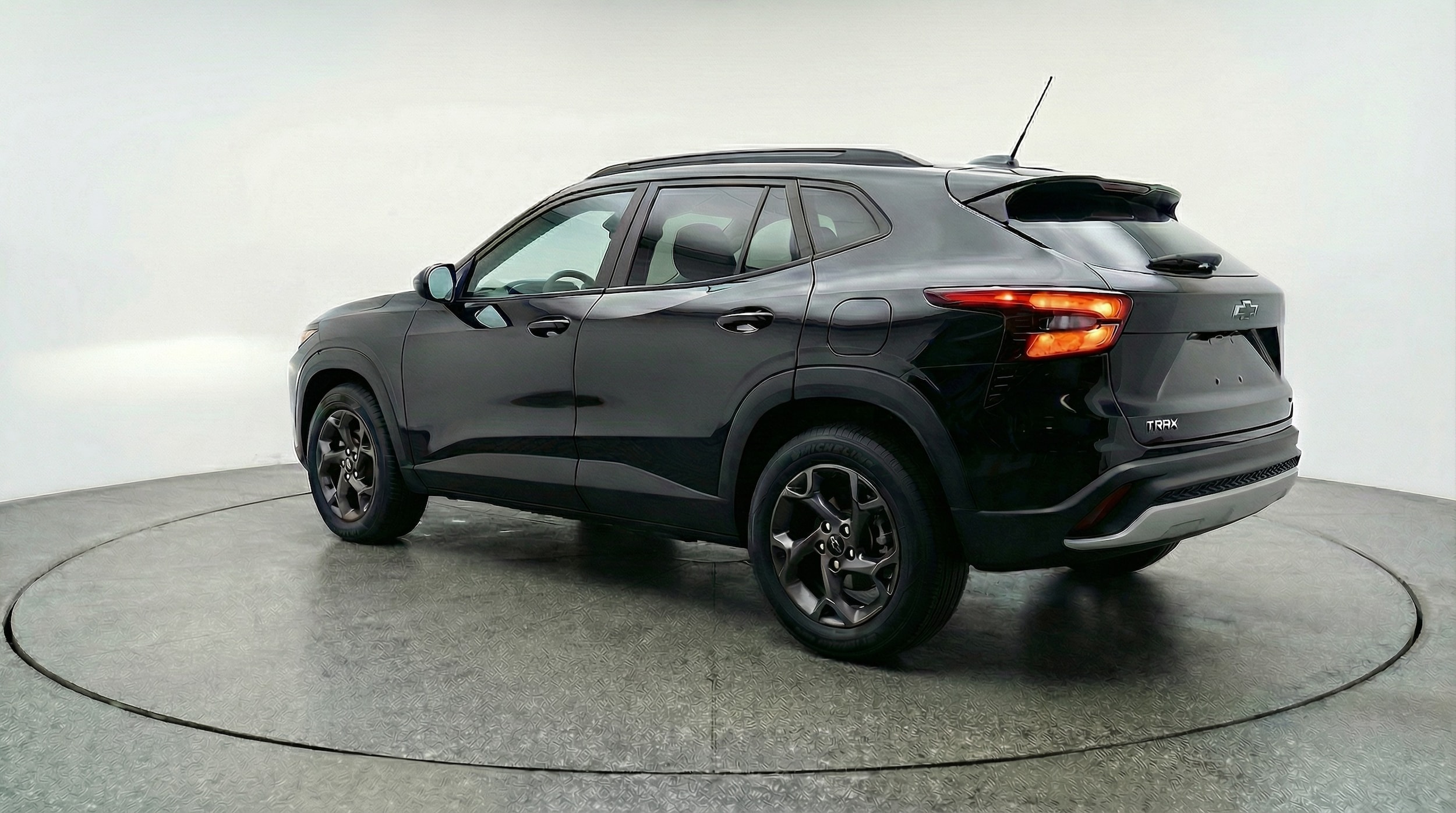 Thumbnail: 2025 Chevrolet Trax - 5