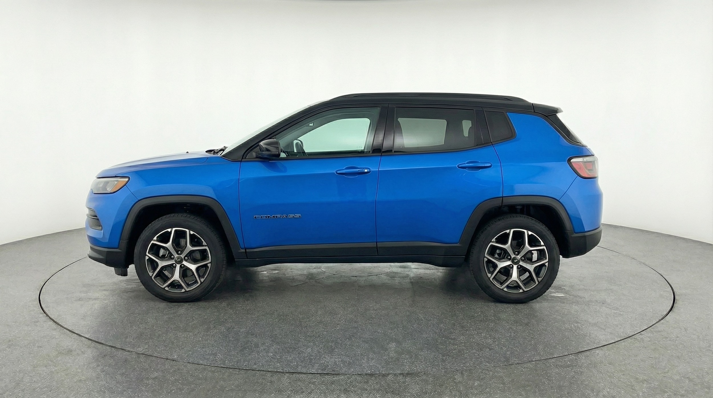 Thumbnail: 2025 Jeep Compass - 4