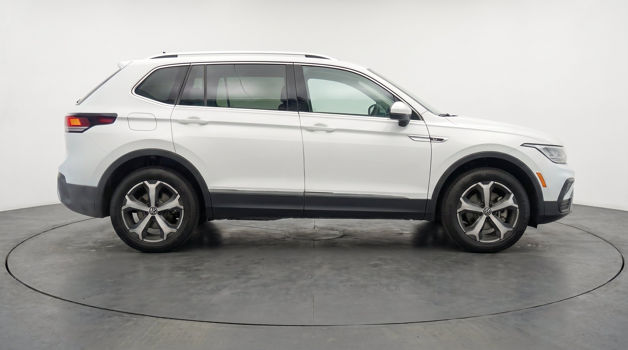 Thumbnail: 2026 Volkswagen Tiguan - 11