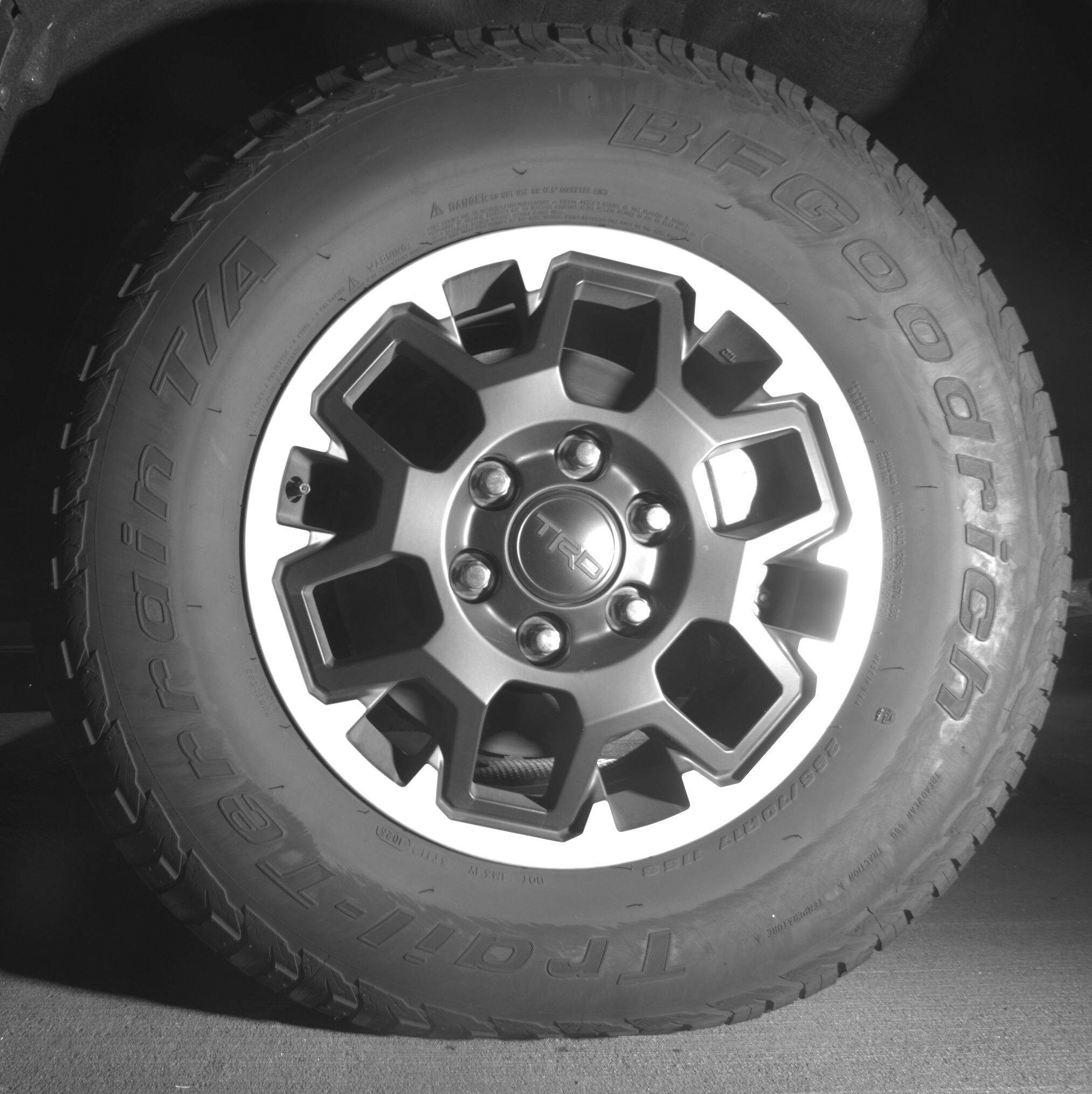 Thumbnail: 2025 Toyota Tacoma - 9