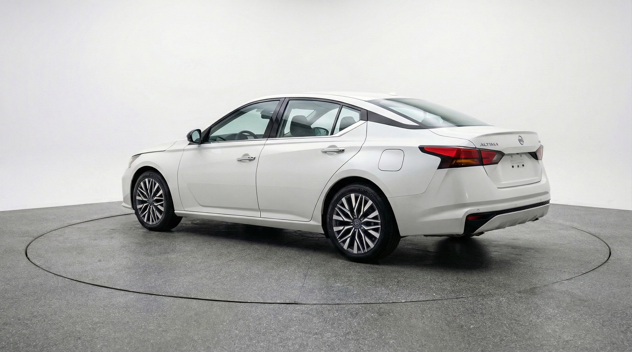 Thumbnail: 2025 Nissan Altima - 6