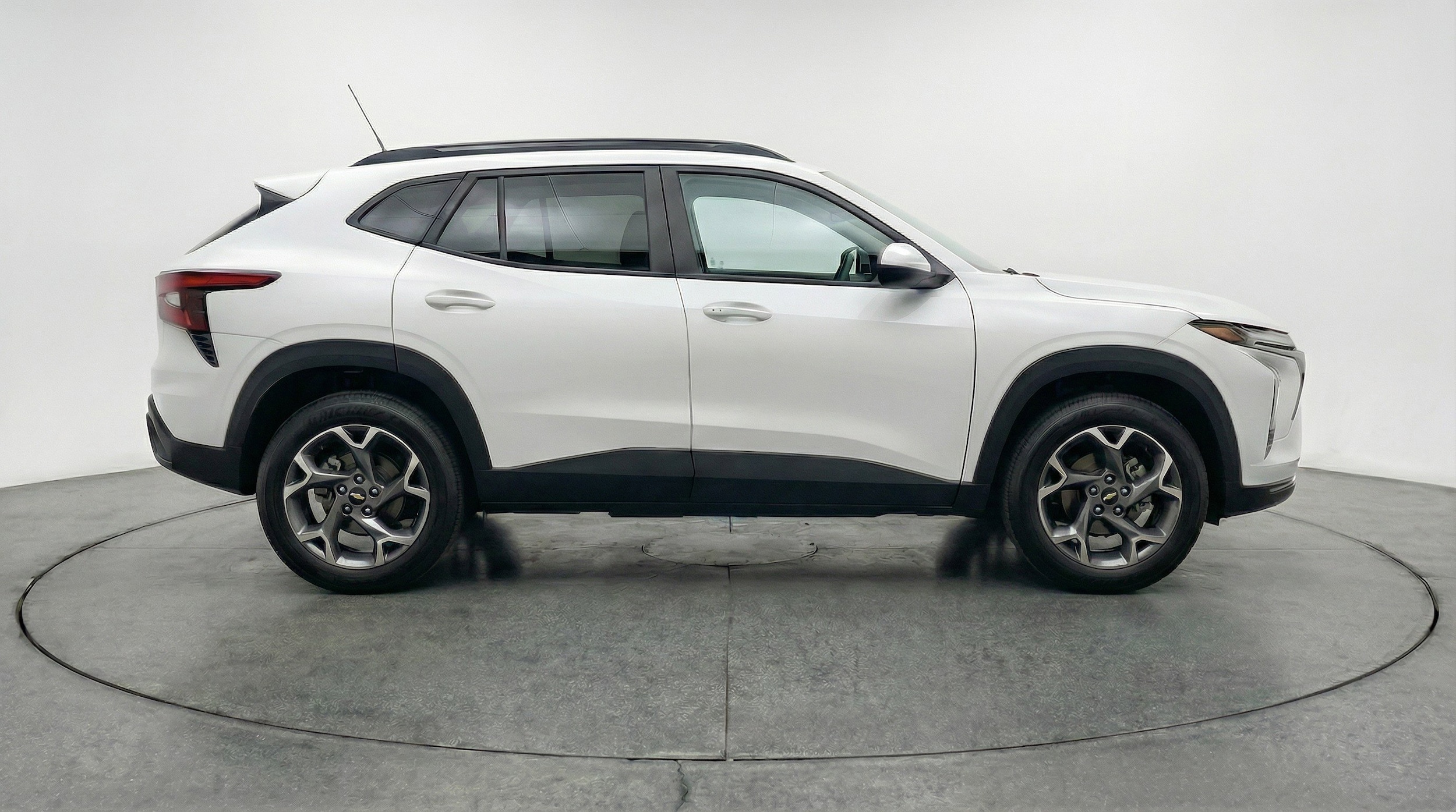 Thumbnail: 2025 Chevrolet Trax - 11