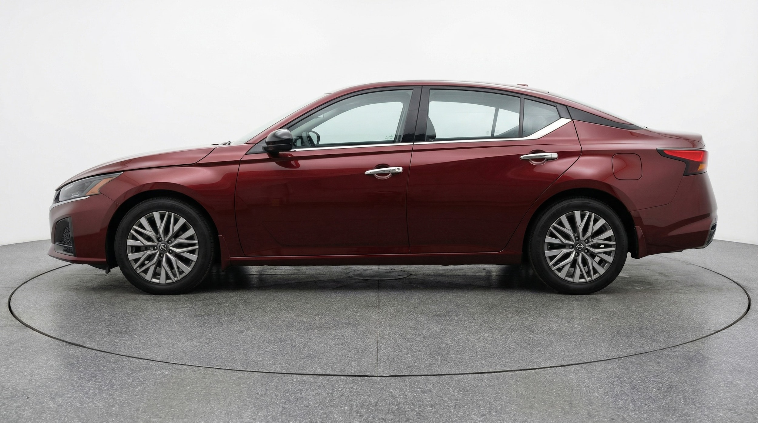 Thumbnail: 2025 Nissan Altima - 4