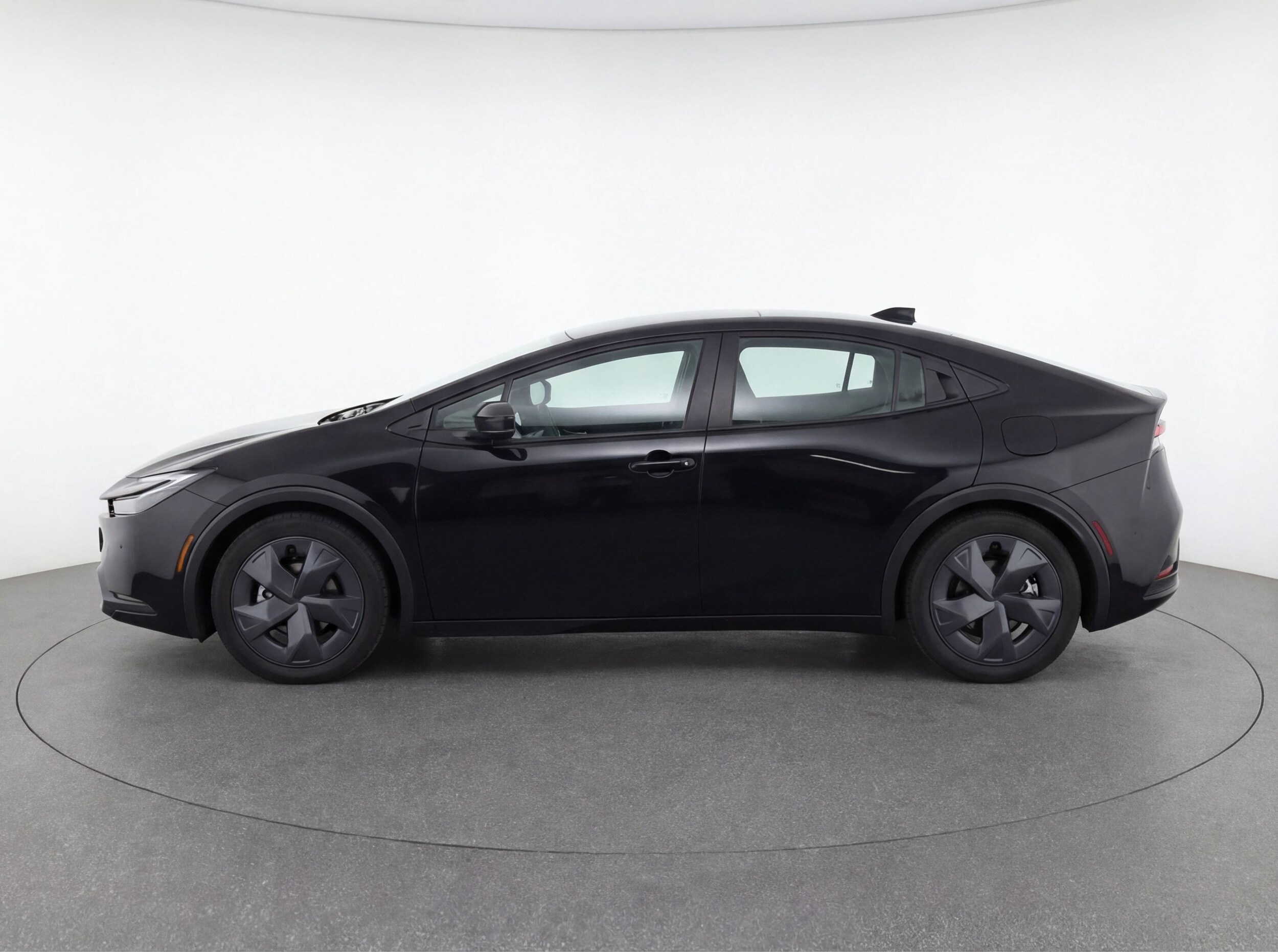 Thumbnail: 2025 Toyota Prius - 5