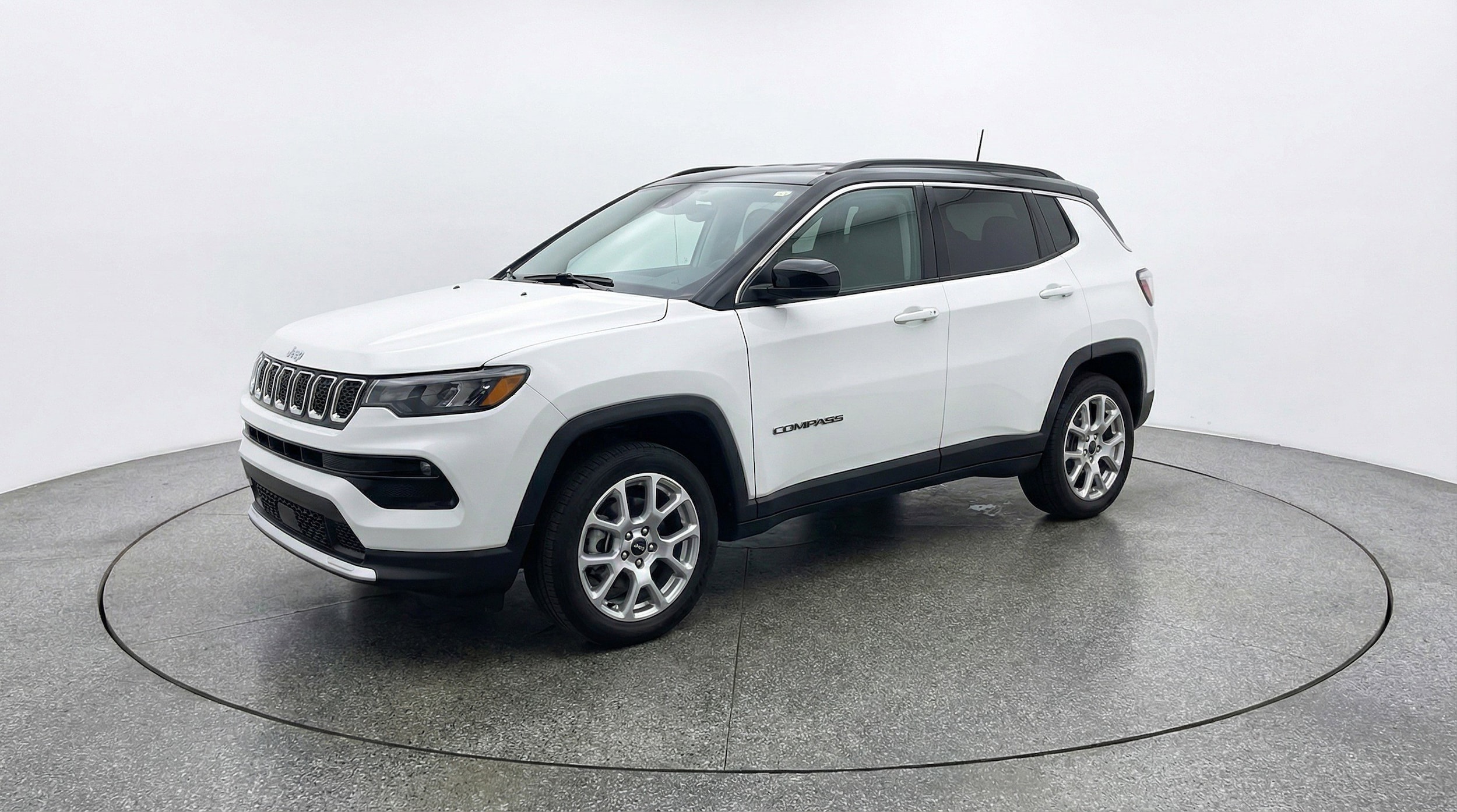 Thumbnail: 2025 Jeep Compass - 3