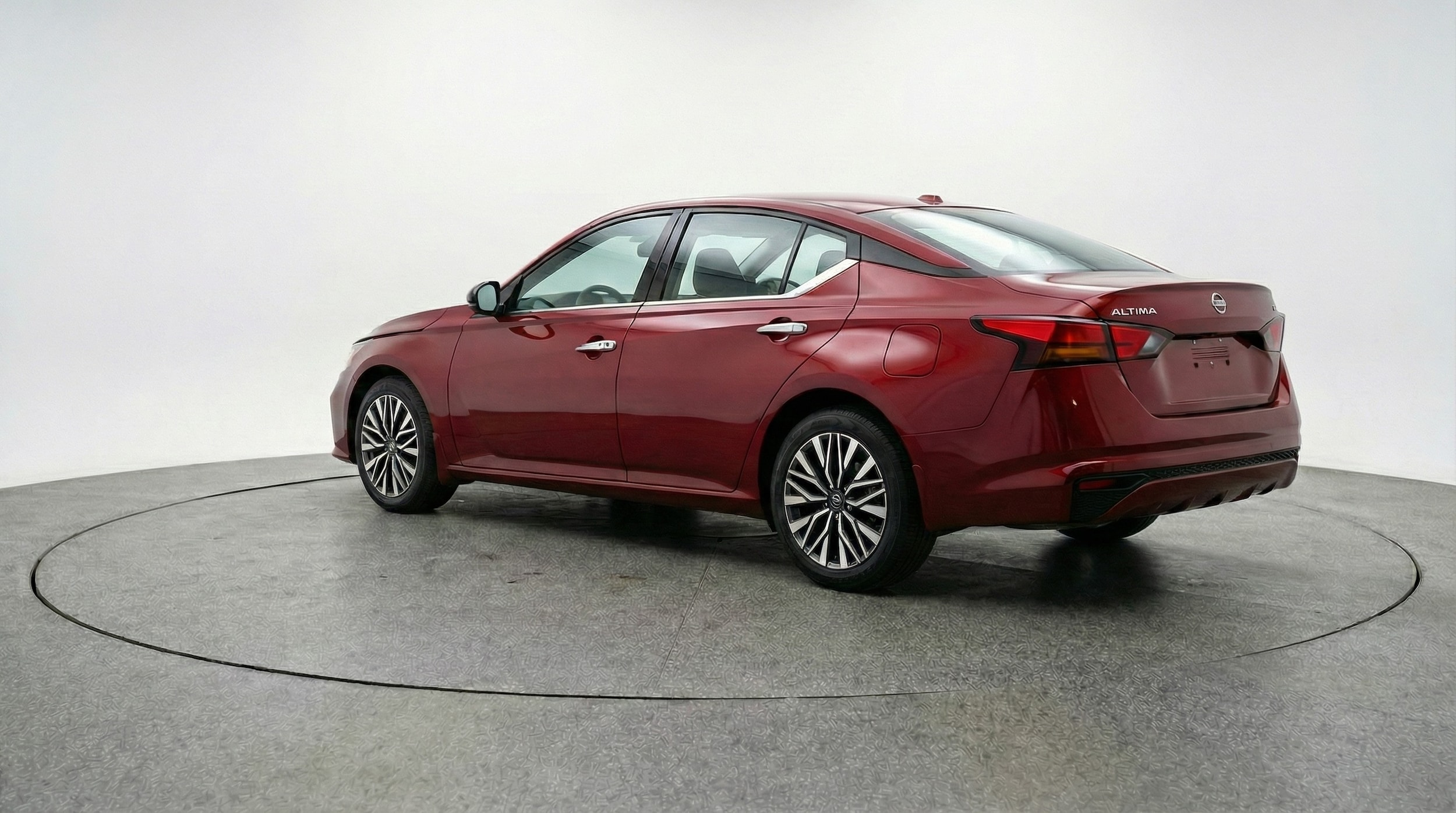 Thumbnail: 2025 Nissan Altima - 5