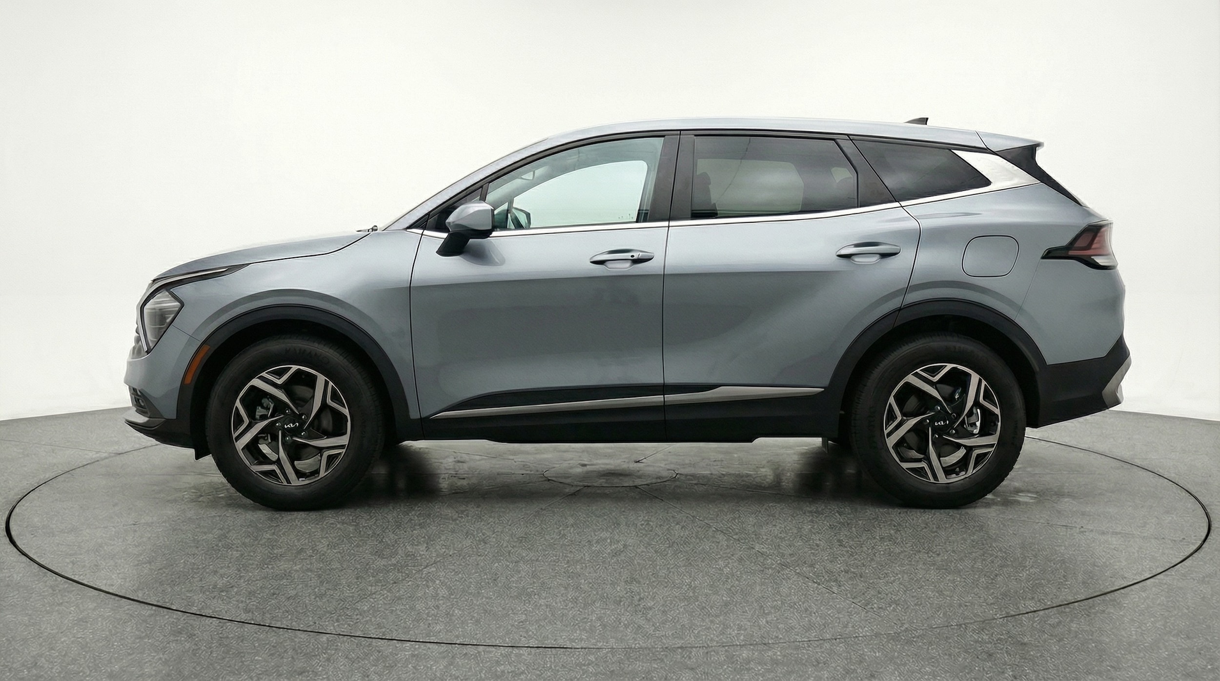 Thumbnail: 2025 Kia Sportage - 4