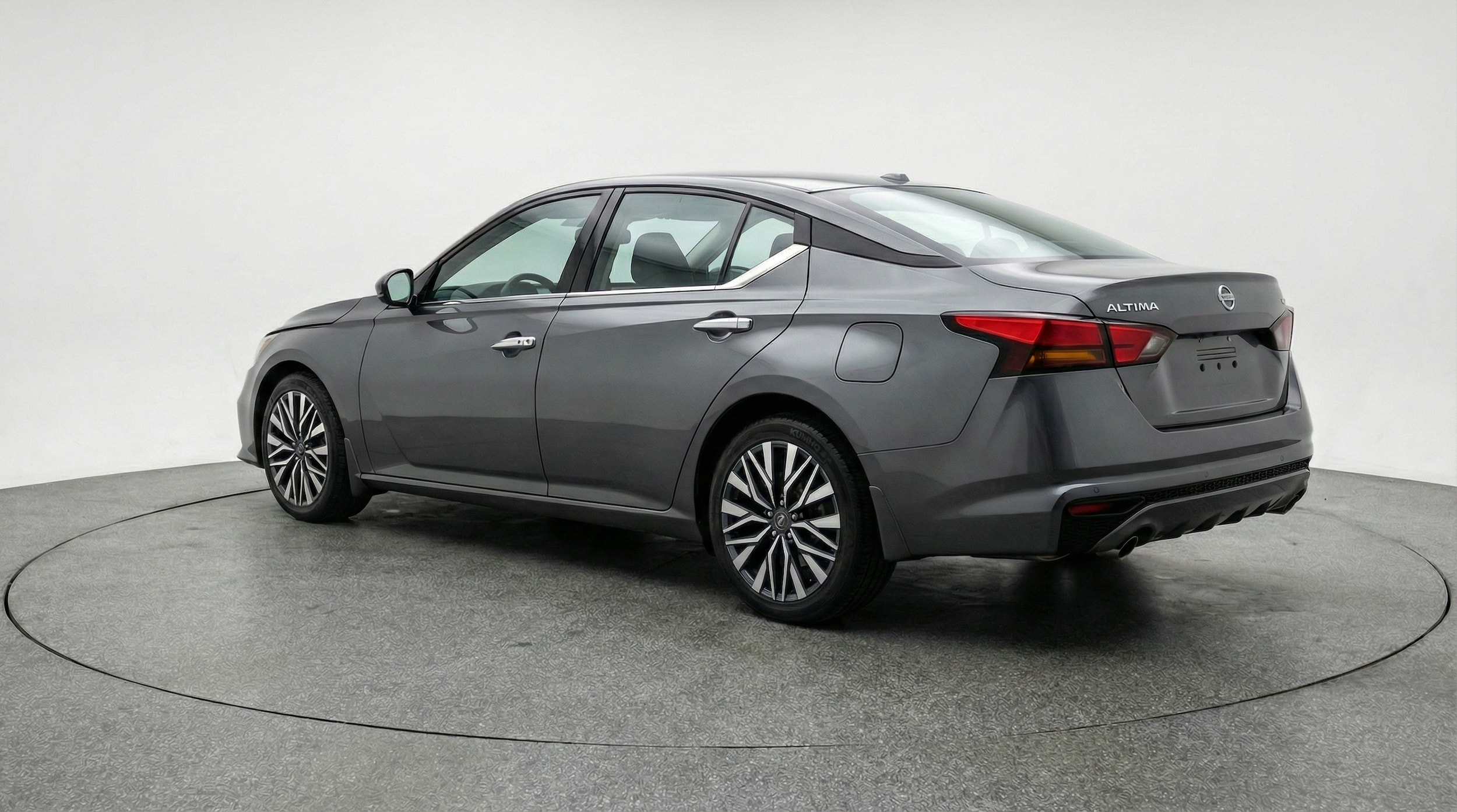 Thumbnail: 2025 Nissan Altima - 5