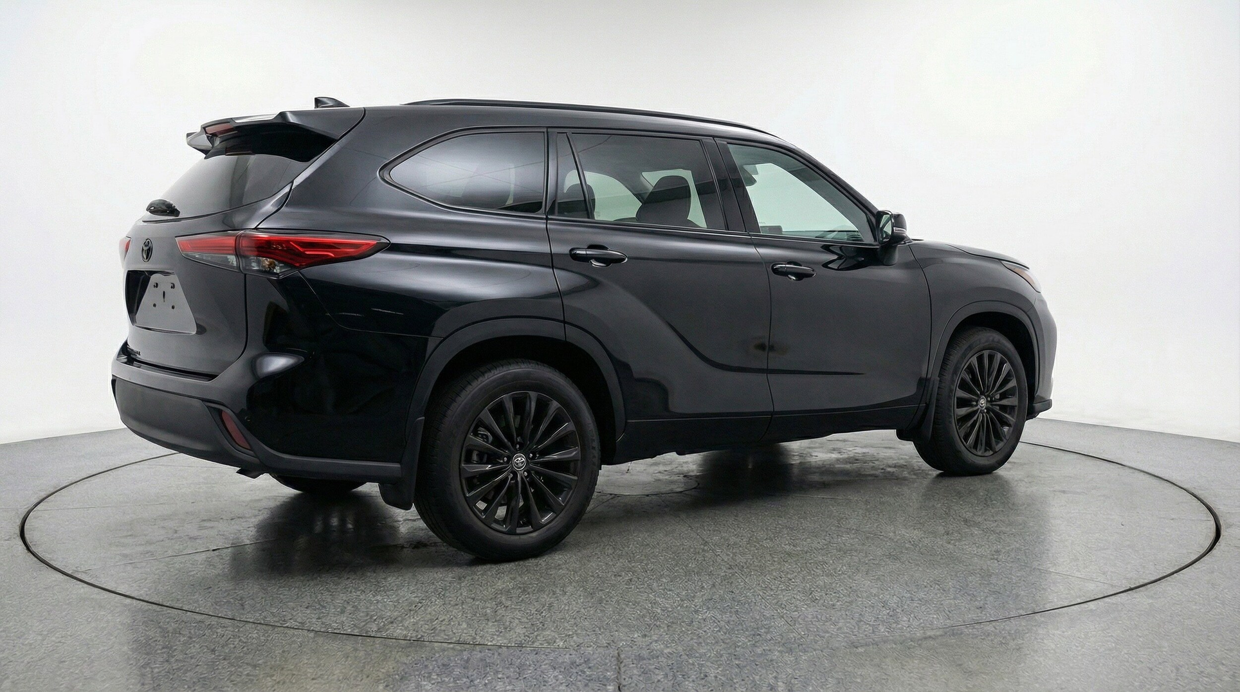 Thumbnail: 2025 Toyota Highlander - 9