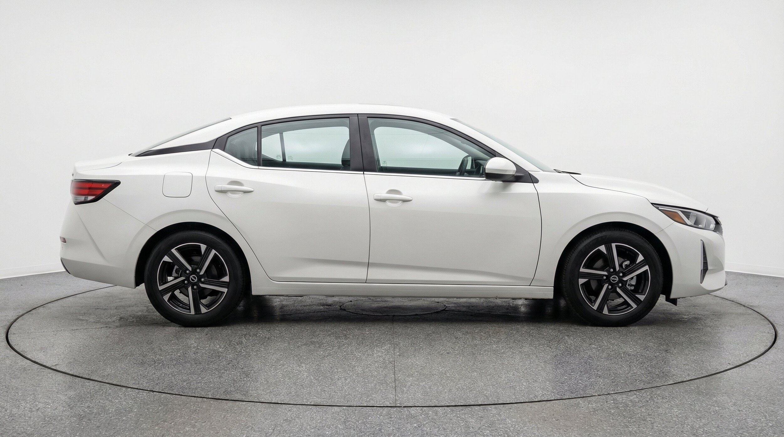 Thumbnail: 2025 Nissan Sentra - 11