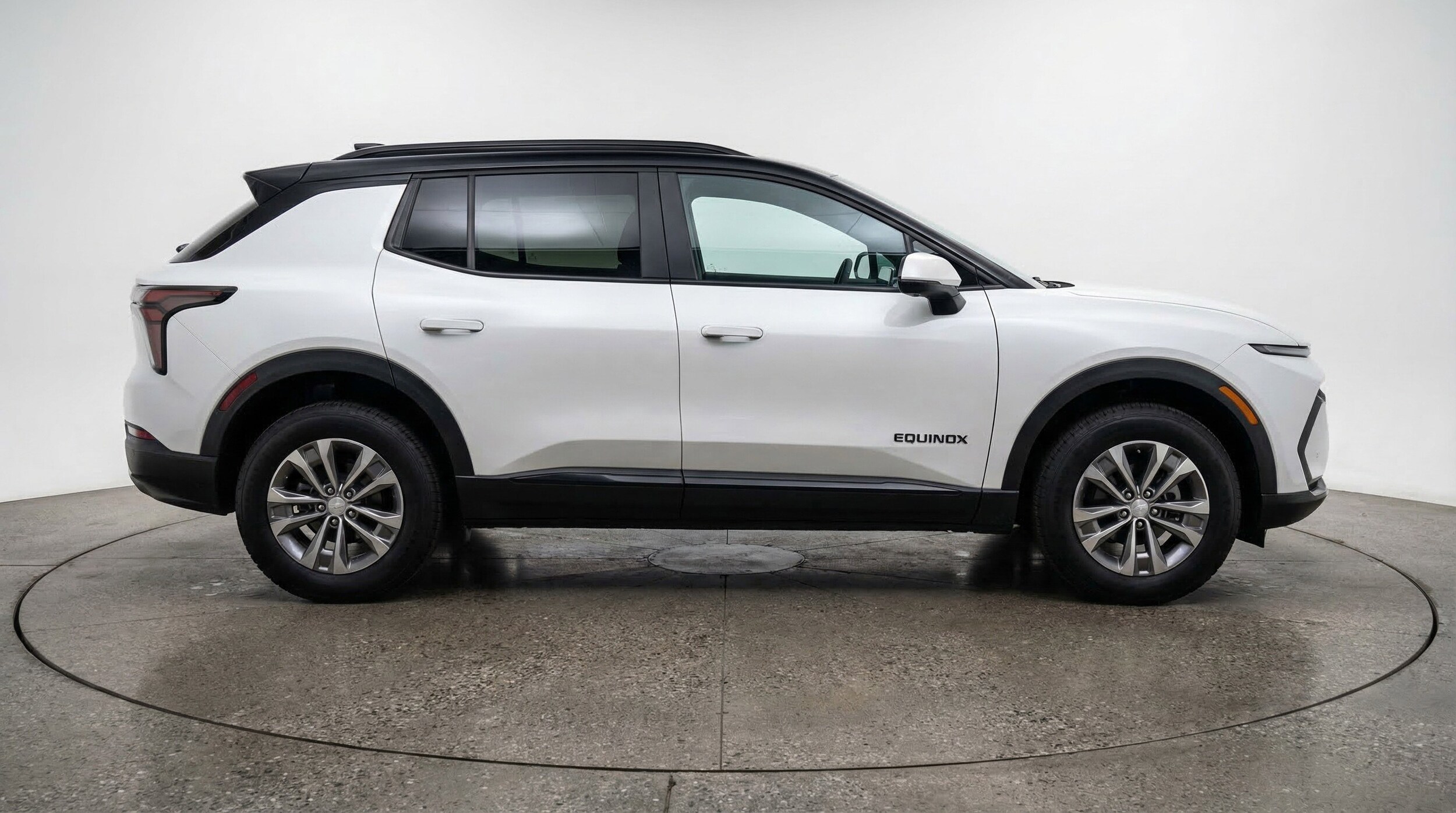 Thumbnail: 2025 Chevrolet Equinox - 11