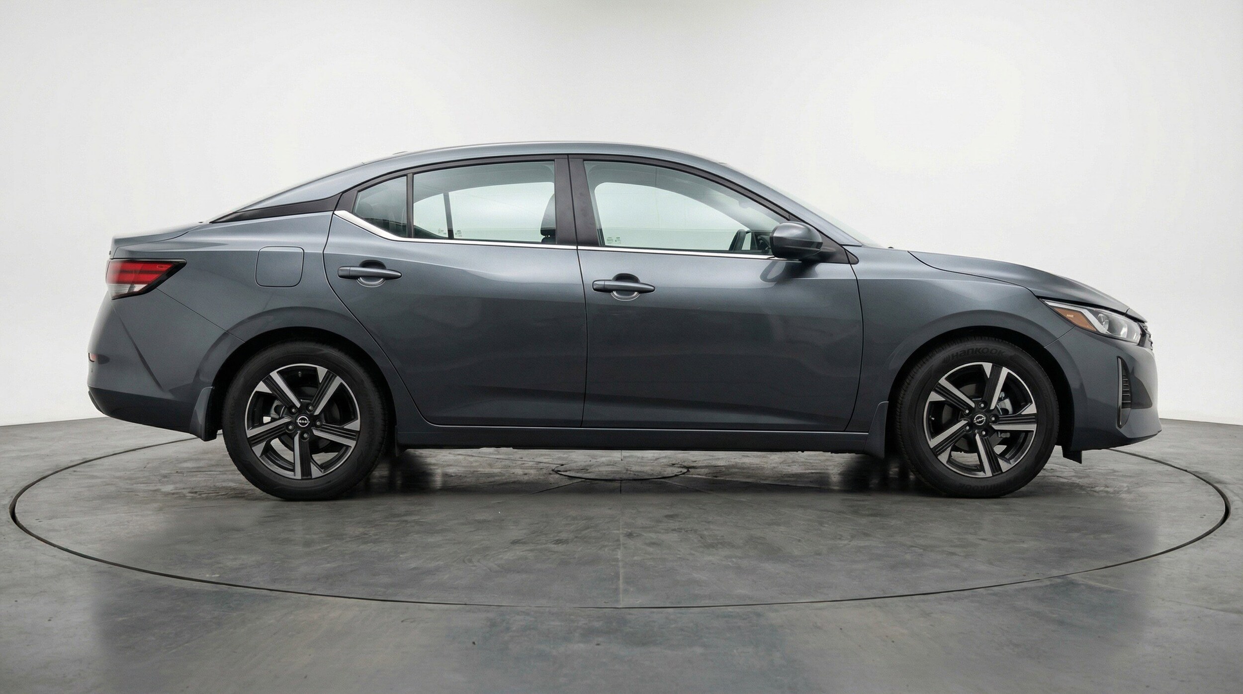 Thumbnail: 2025 Nissan Sentra - 11