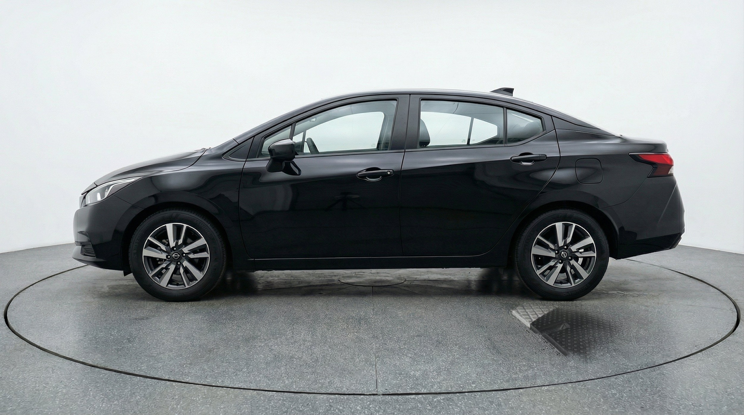 Thumbnail: 2025 Nissan Versa - 5