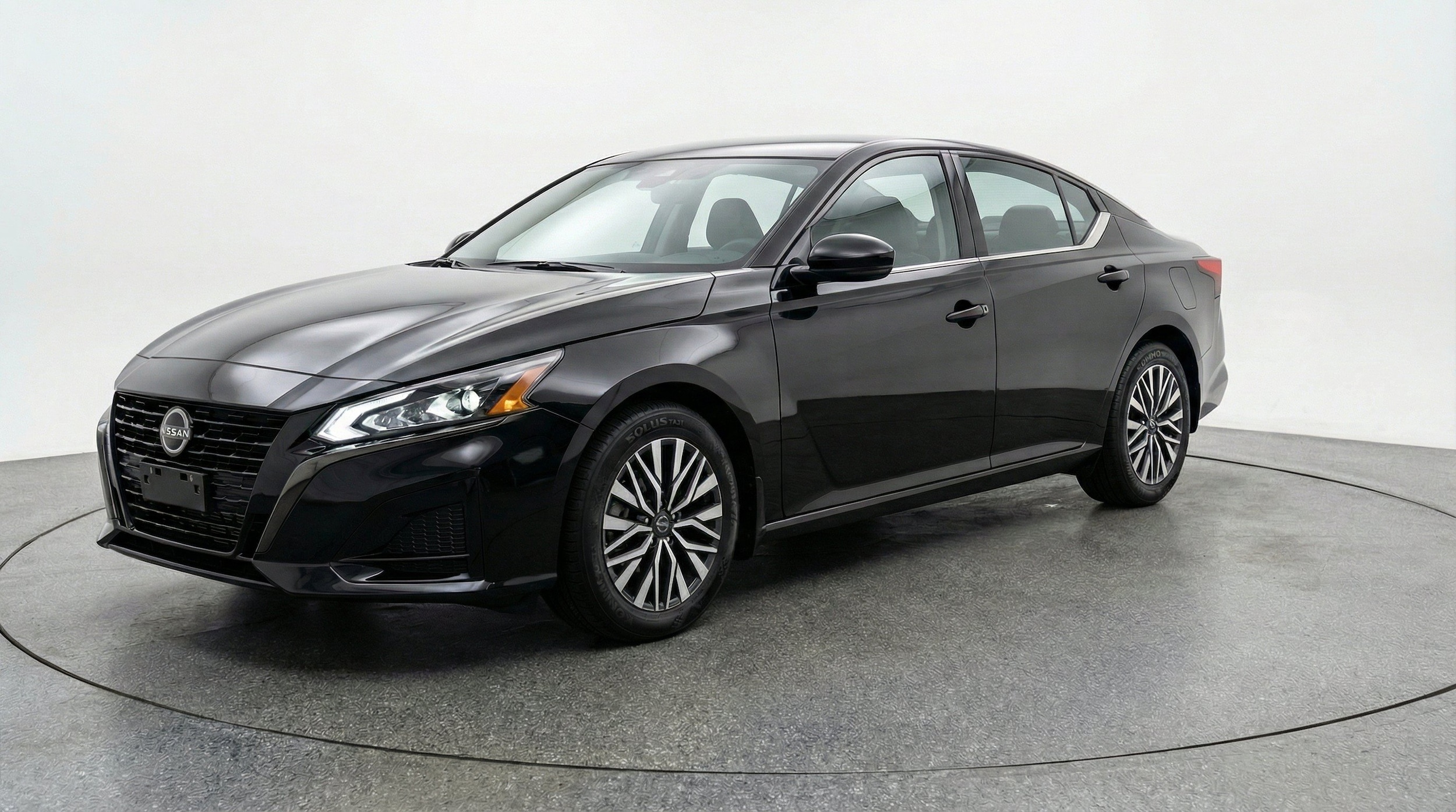 Thumbnail: 2025 Nissan Altima - 3
