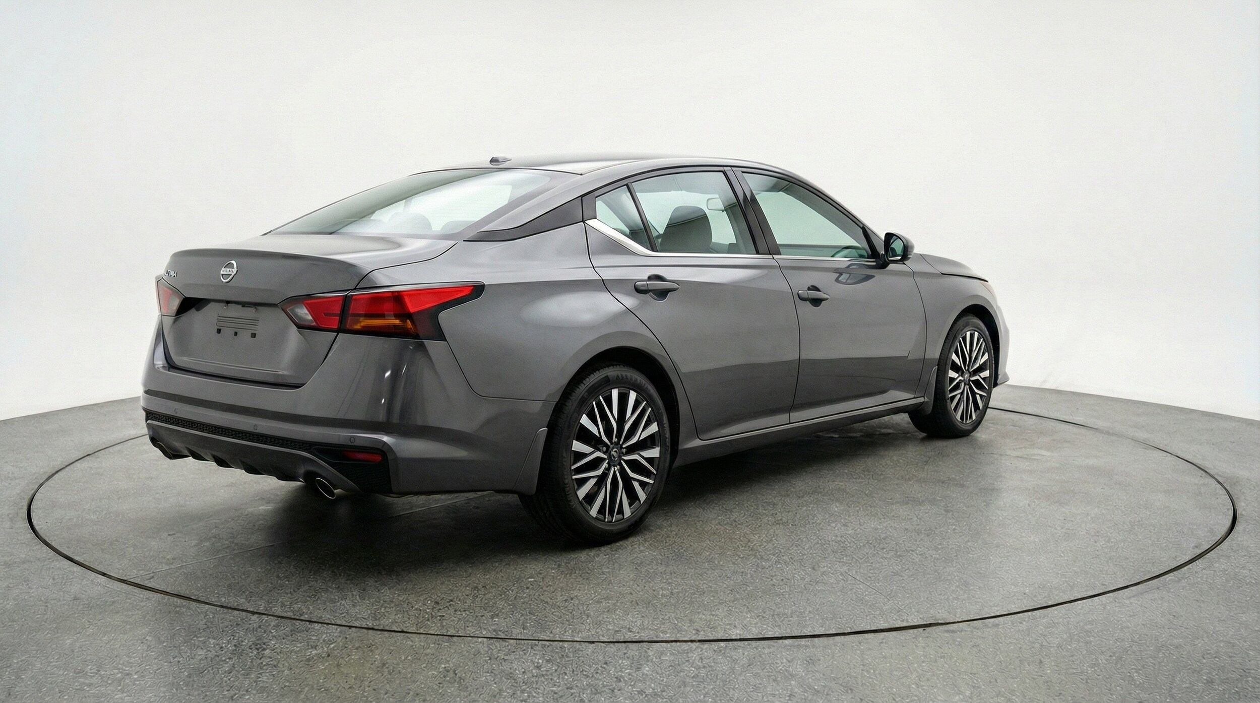 Thumbnail: 2025 Nissan Altima - 9