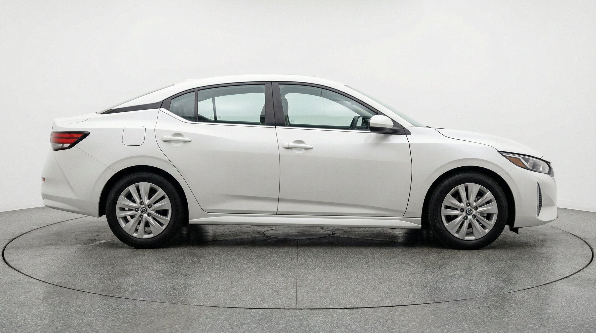 Thumbnail: 2025 Nissan Sentra - 11