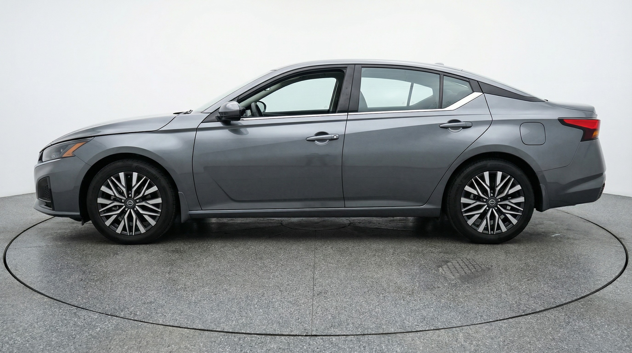 Thumbnail: 2025 Nissan Altima - 4