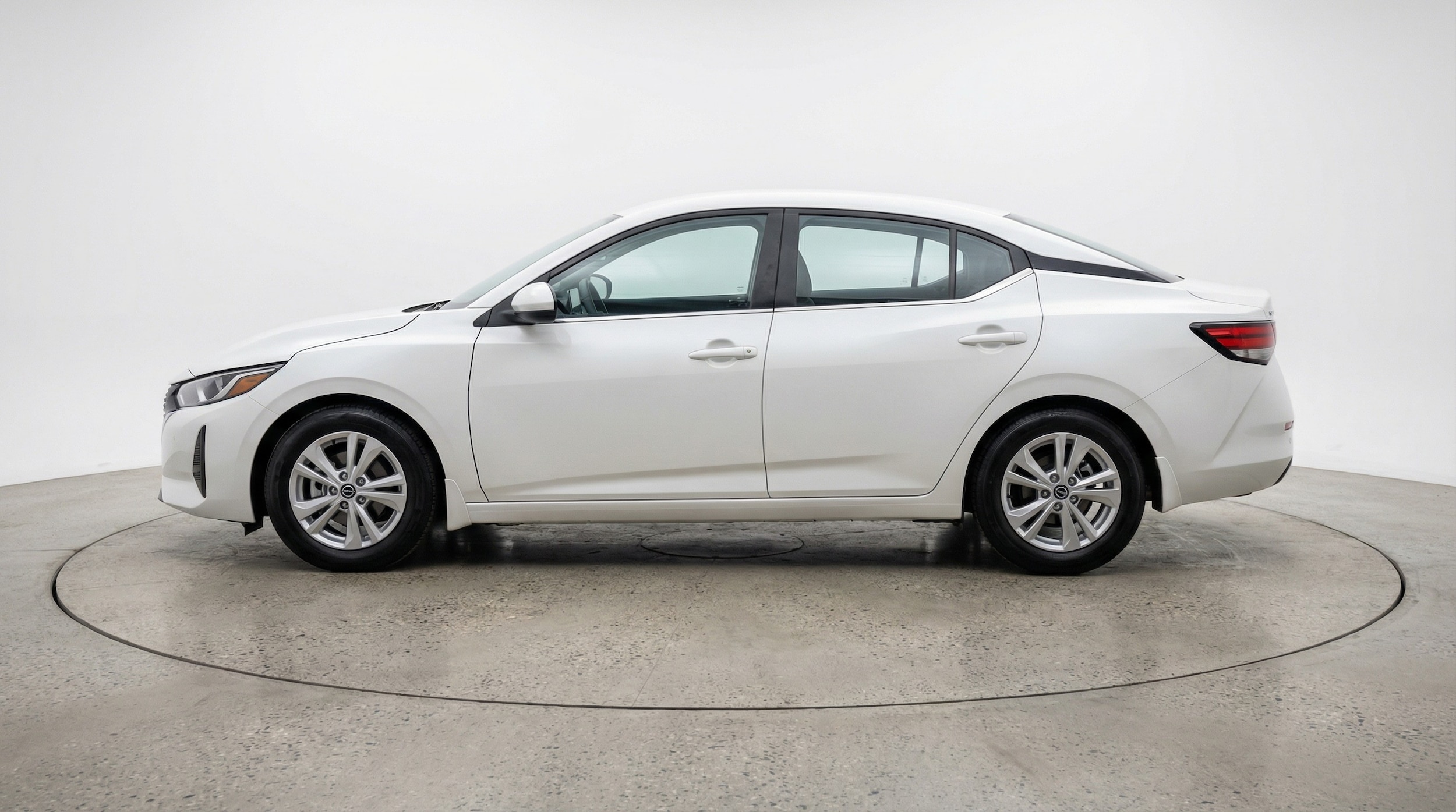 Thumbnail: 2025 Nissan Sentra - 4