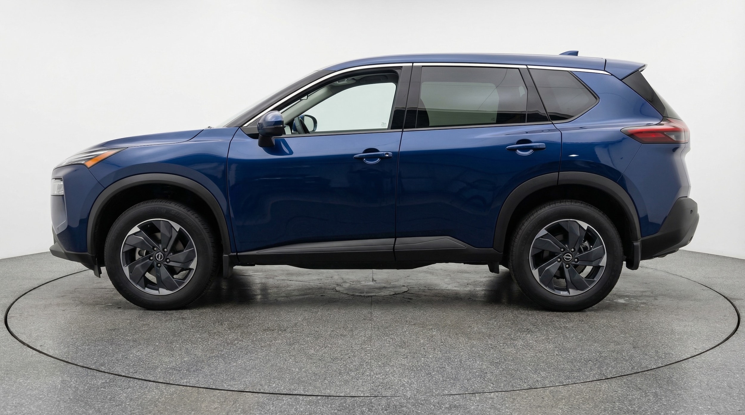 Thumbnail: 2025 Nissan Rogue - 4