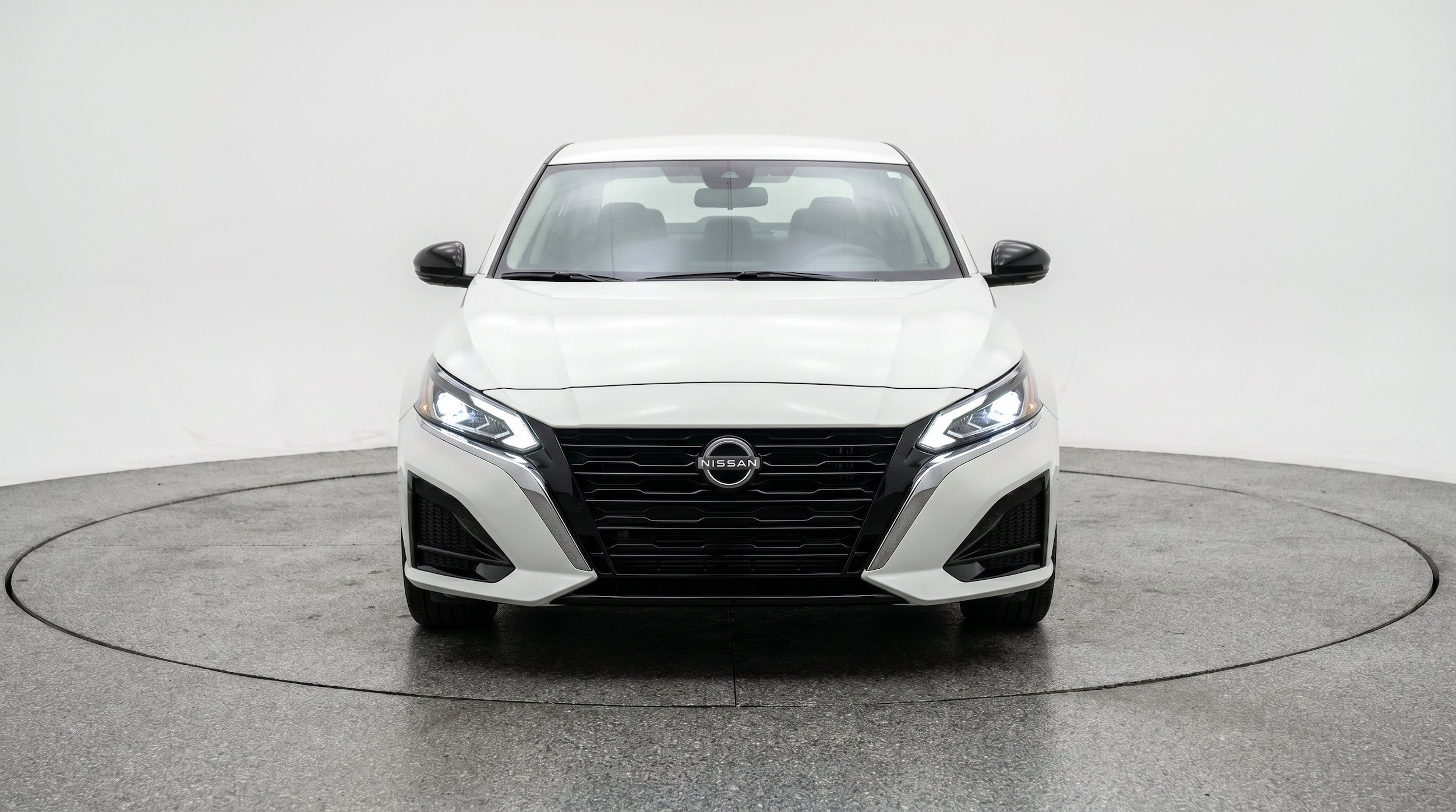 Thumbnail: 2025 Nissan Altima - 2