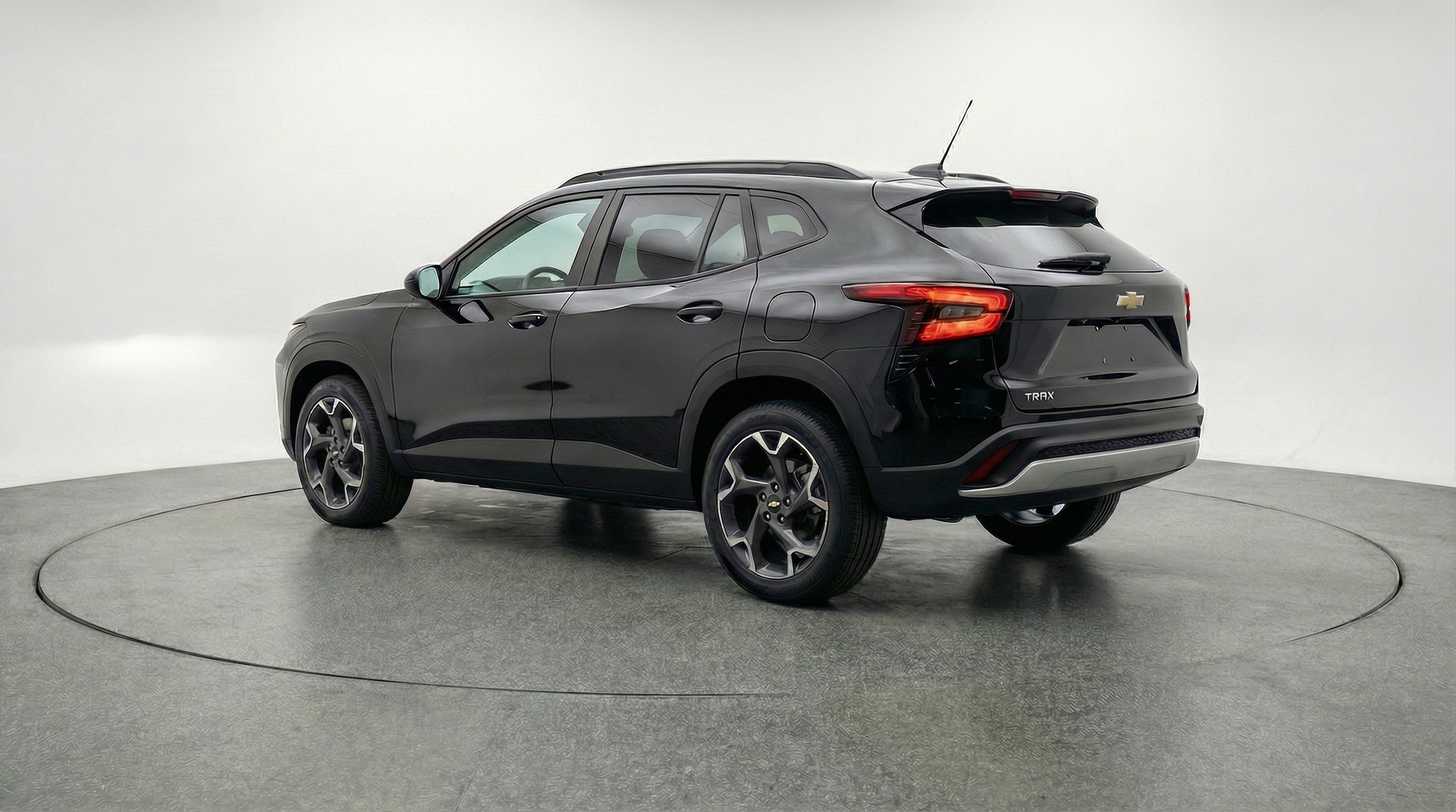 Thumbnail: 2025 Chevrolet Trax - 5