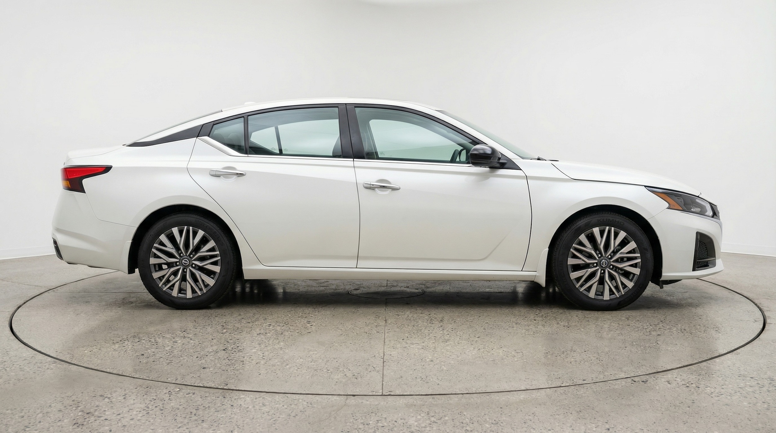 Thumbnail: 2025 Nissan Altima - 8