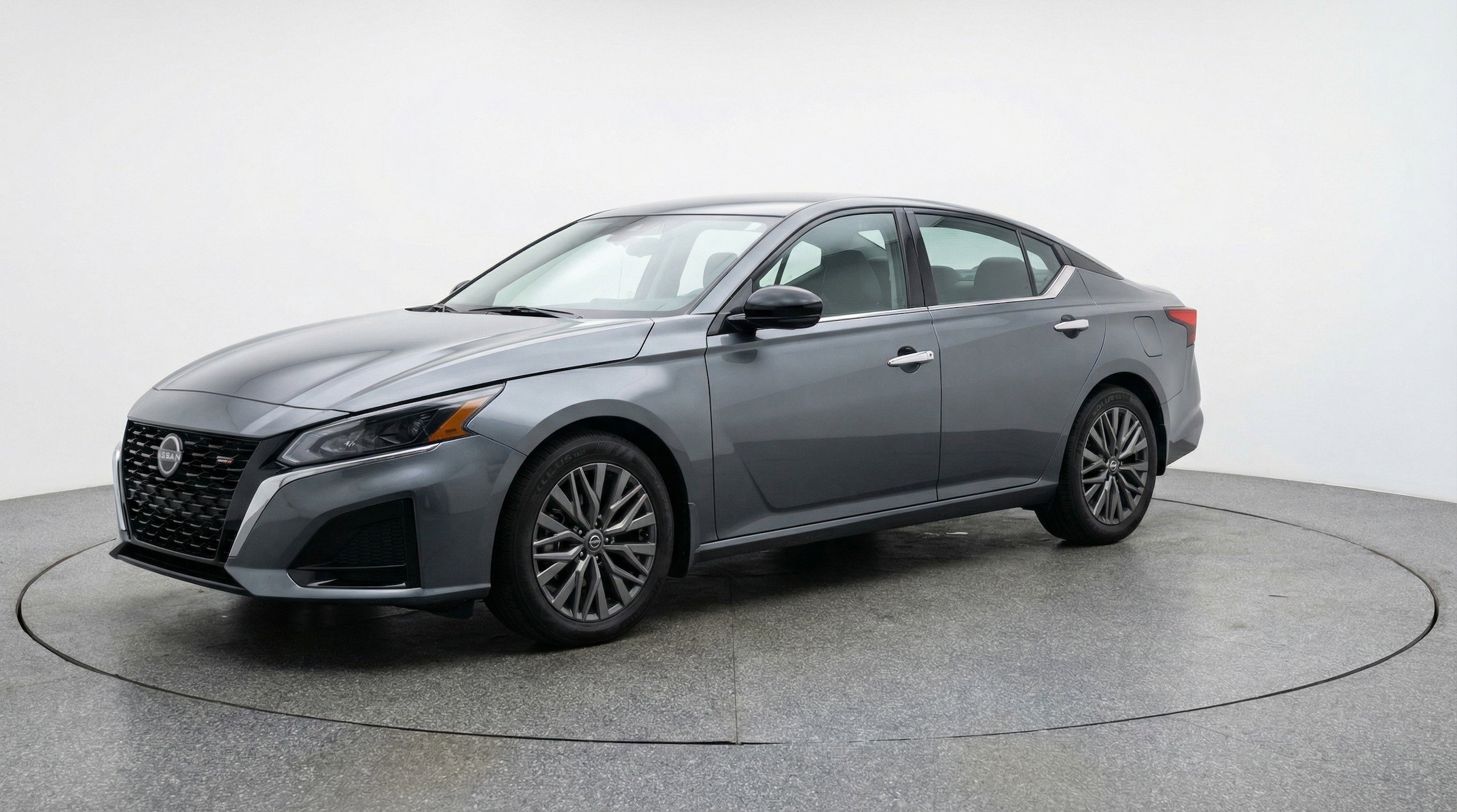 Thumbnail: 2025 Nissan Altima - 3