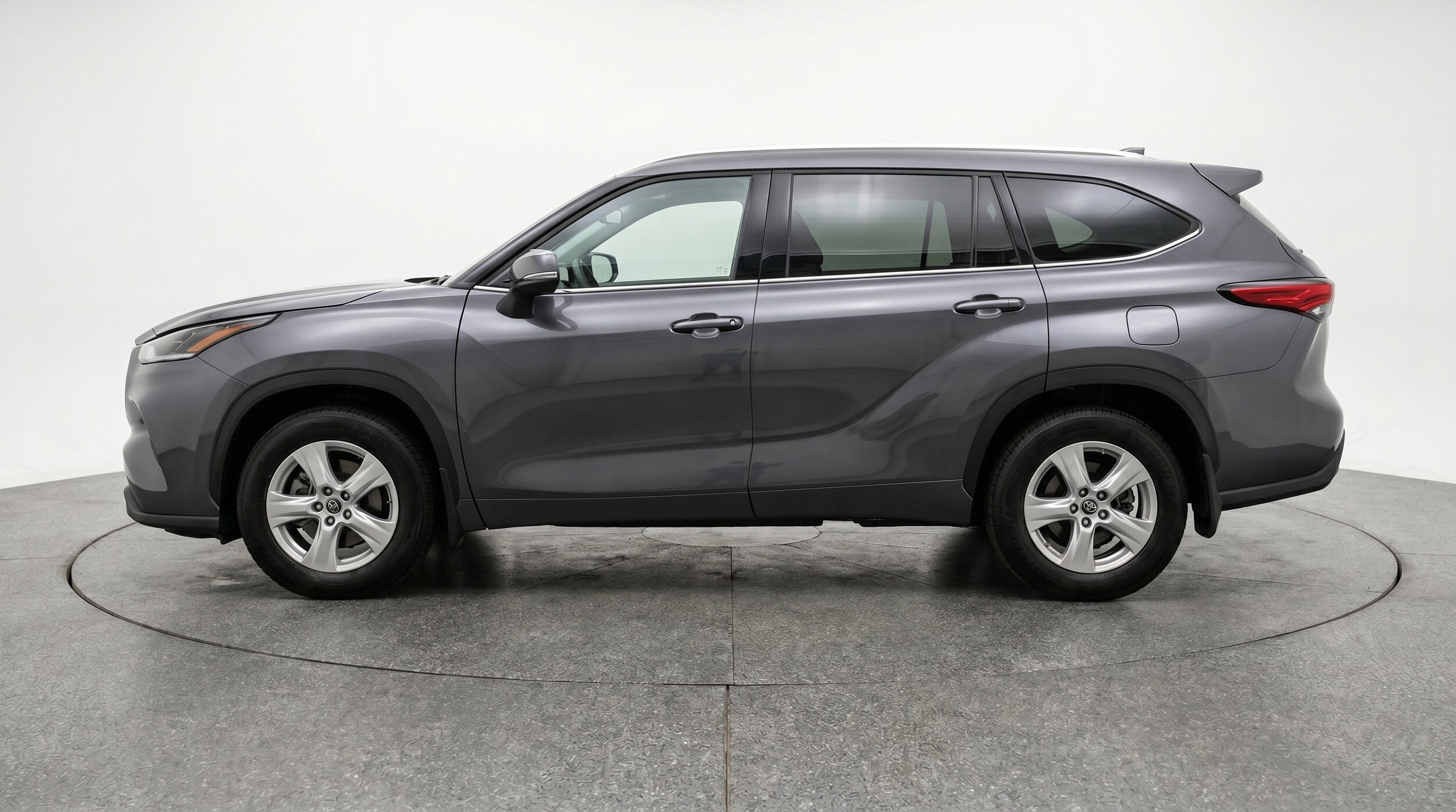 Thumbnail: 2025 Toyota Highlander - 5