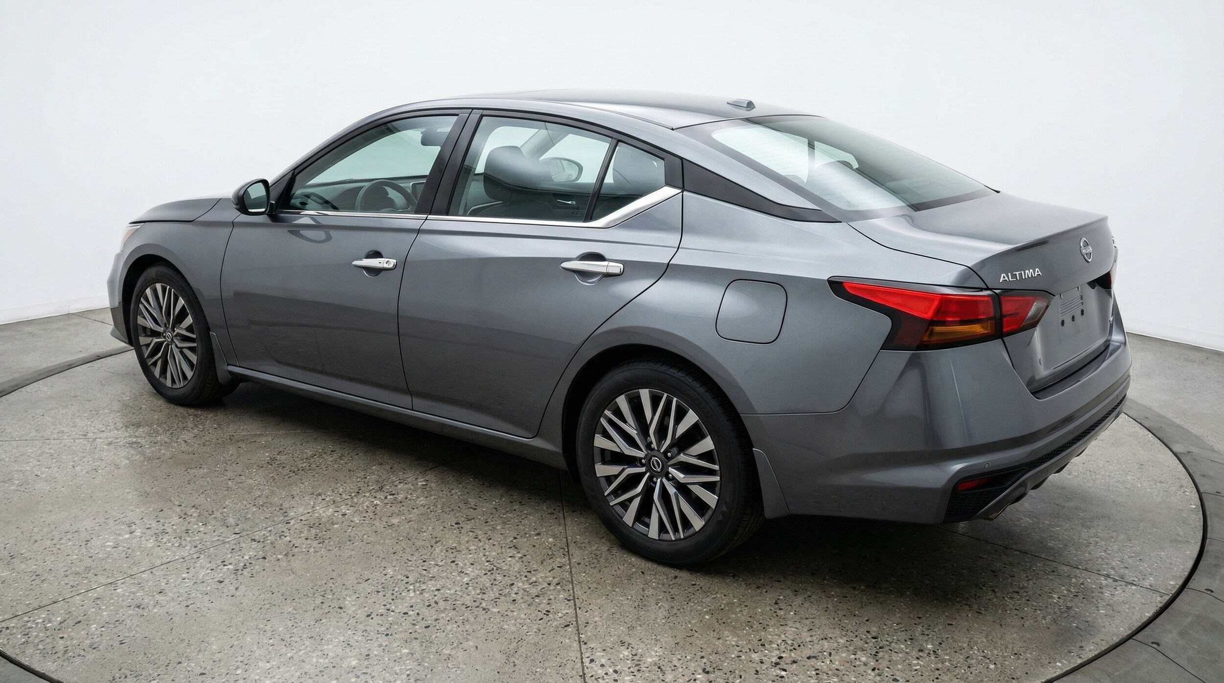 Thumbnail: 2025 Nissan Altima - 5