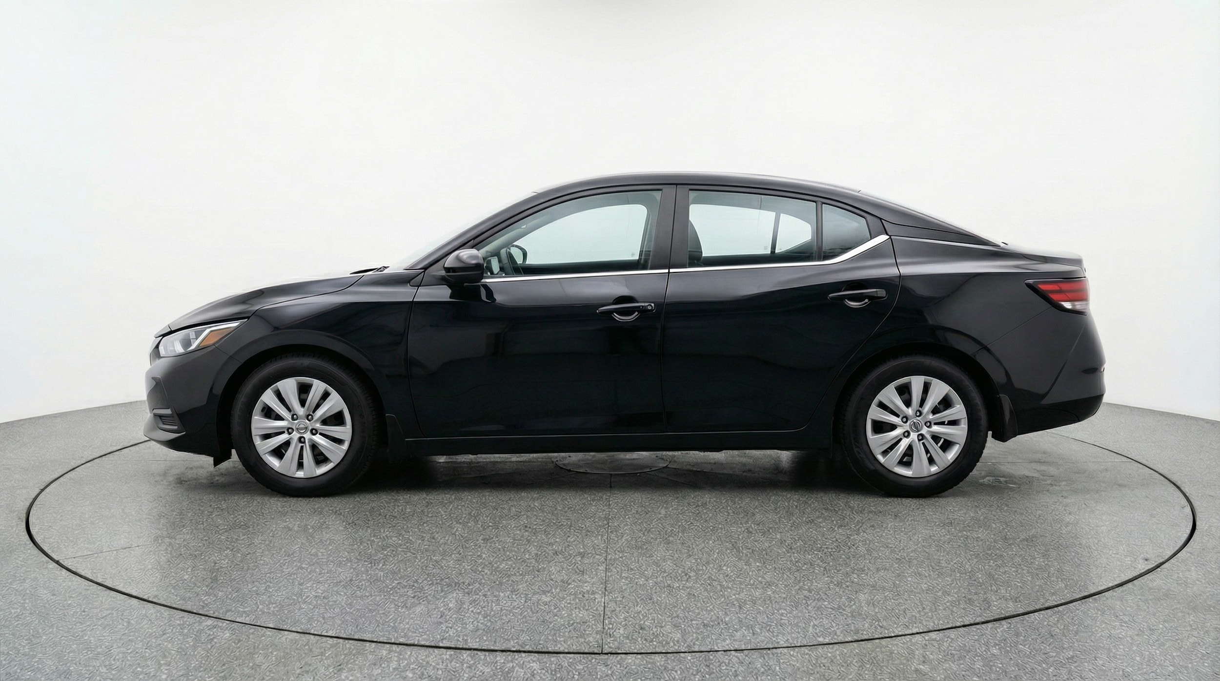 Thumbnail: 2025 Nissan Sentra - 4