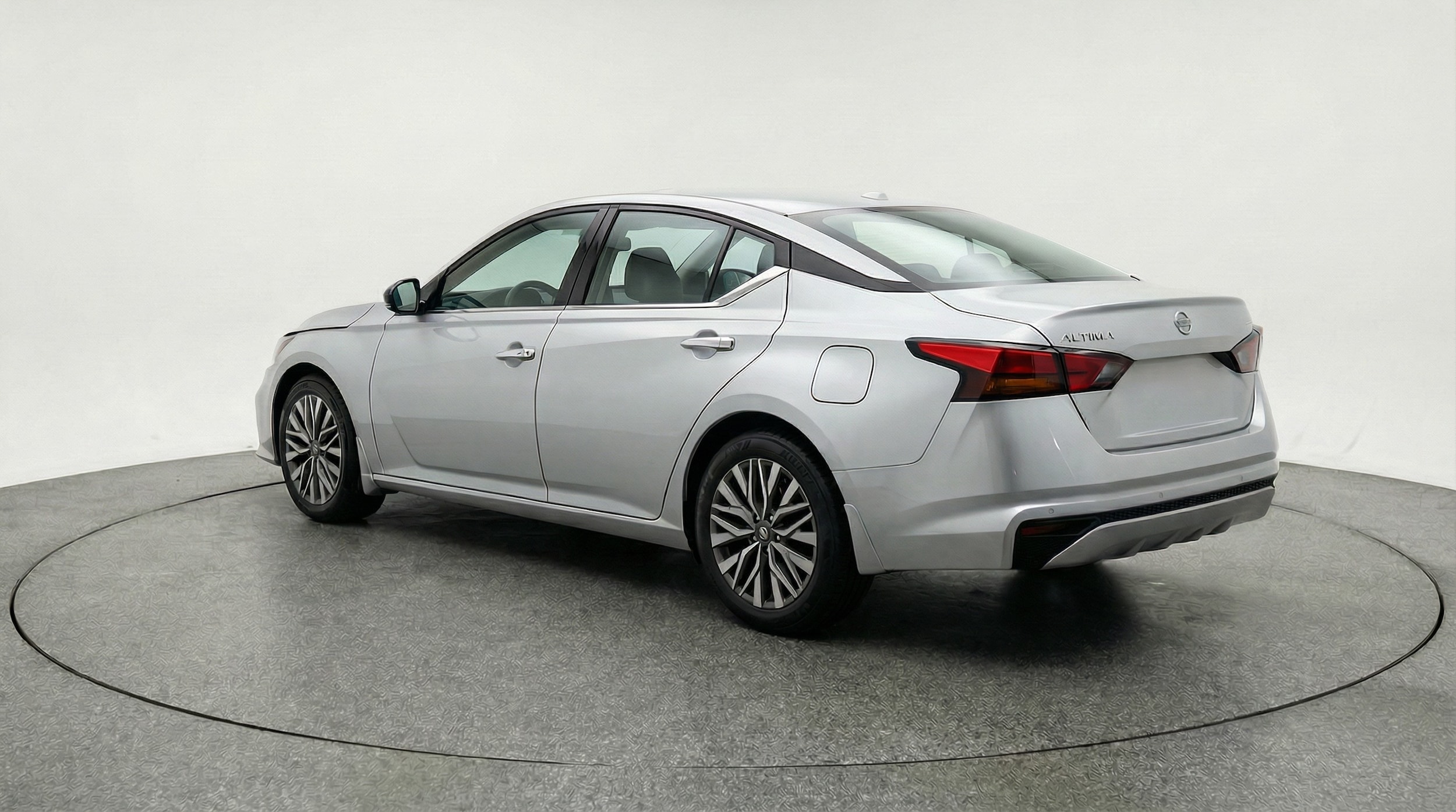 Thumbnail: 2025 Nissan Altima - 5