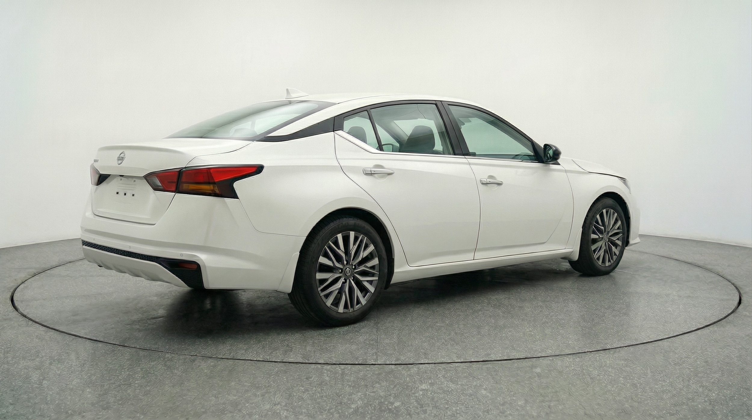 Thumbnail: 2025 Nissan Altima - 7