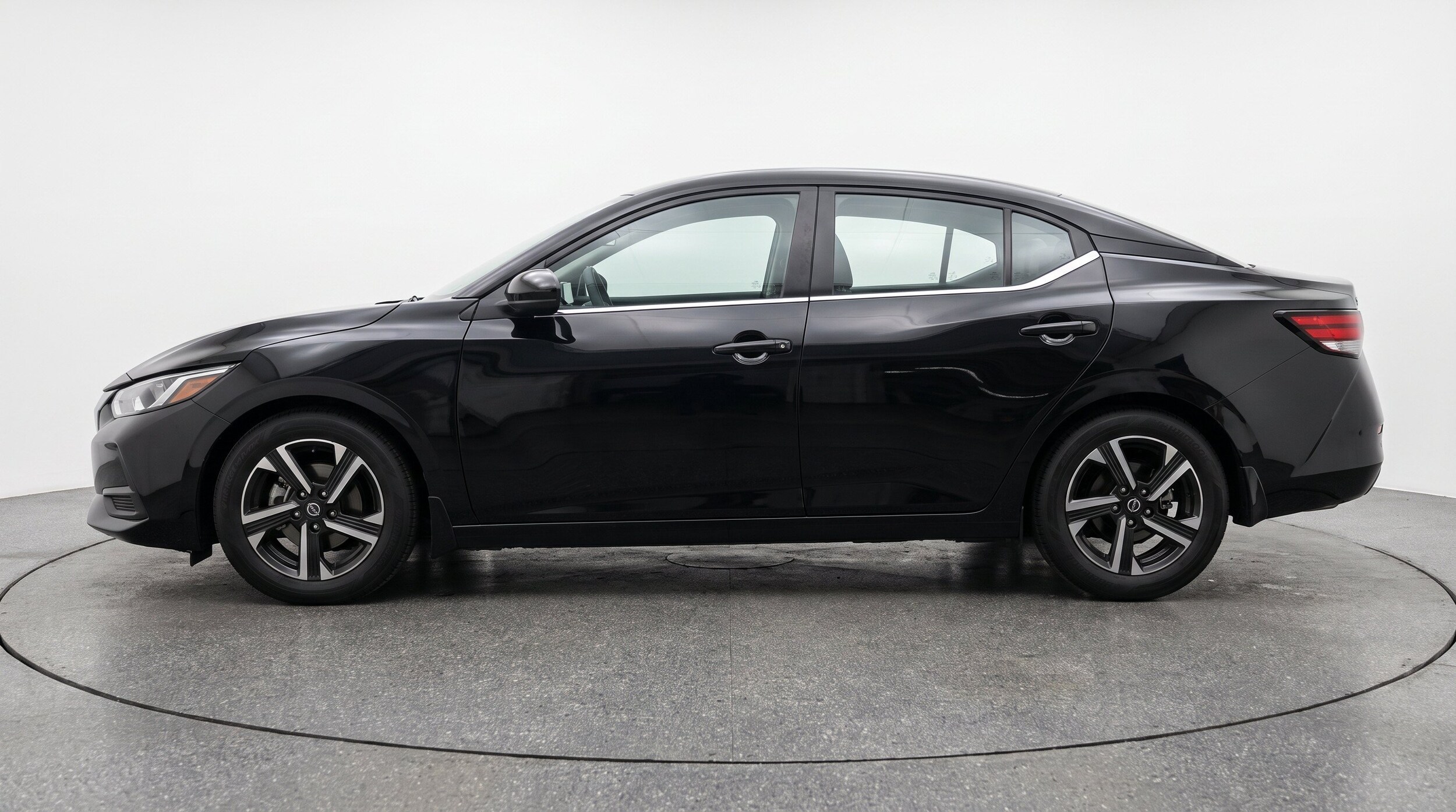 Thumbnail: 2025 Nissan Sentra - 5
