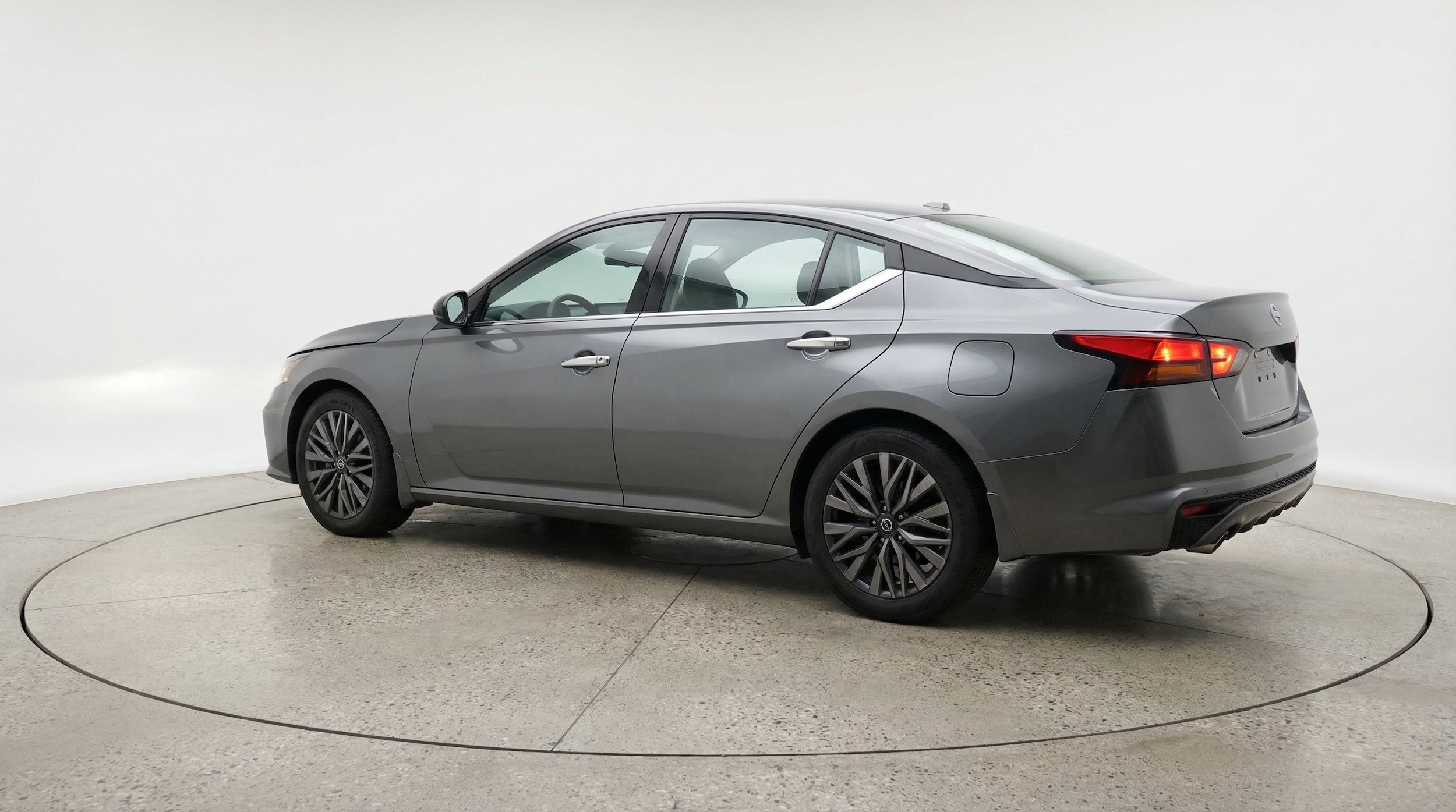Thumbnail: 2025 Nissan Altima - 6