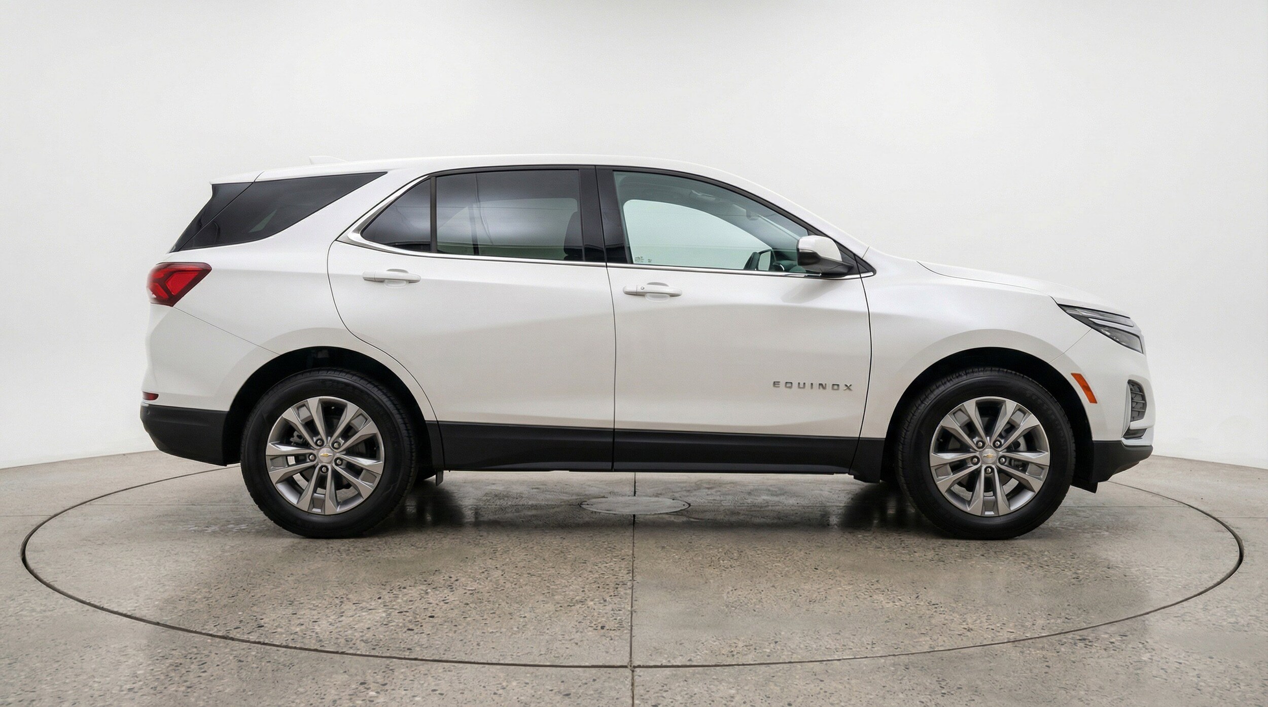 Thumbnail: 2025 Chevrolet Equinox - 11