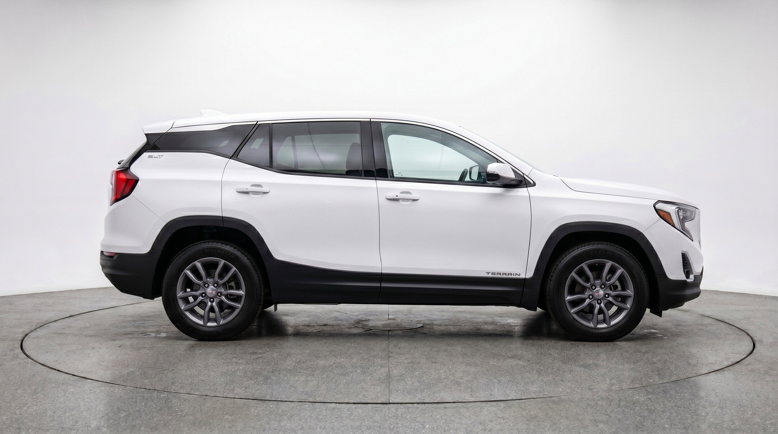 Thumbnail: 2024 GMC Terrain - 11