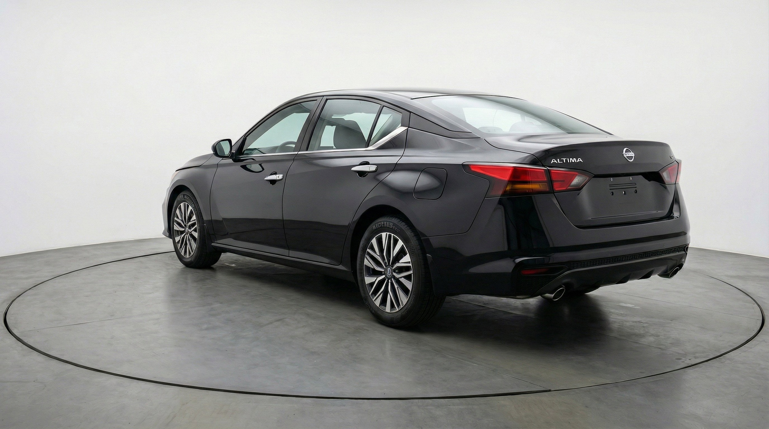 Thumbnail: 2025 Nissan Altima - 6