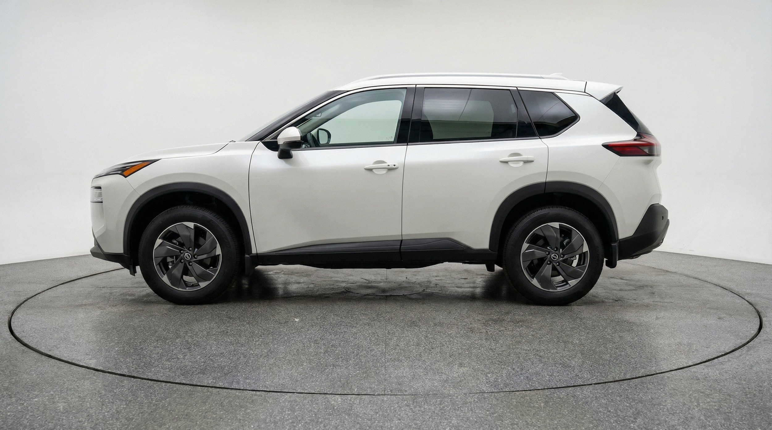 Thumbnail: 2025 Nissan Rogue - 5